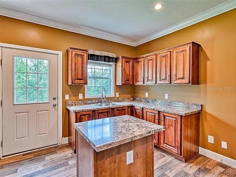 UNIVERSITY ESTATES - Residential