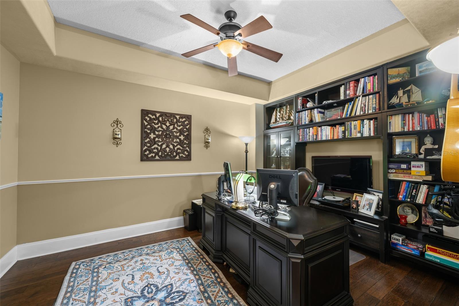 THE PARKSIDE OF ONE BAYSHORE - Residential
