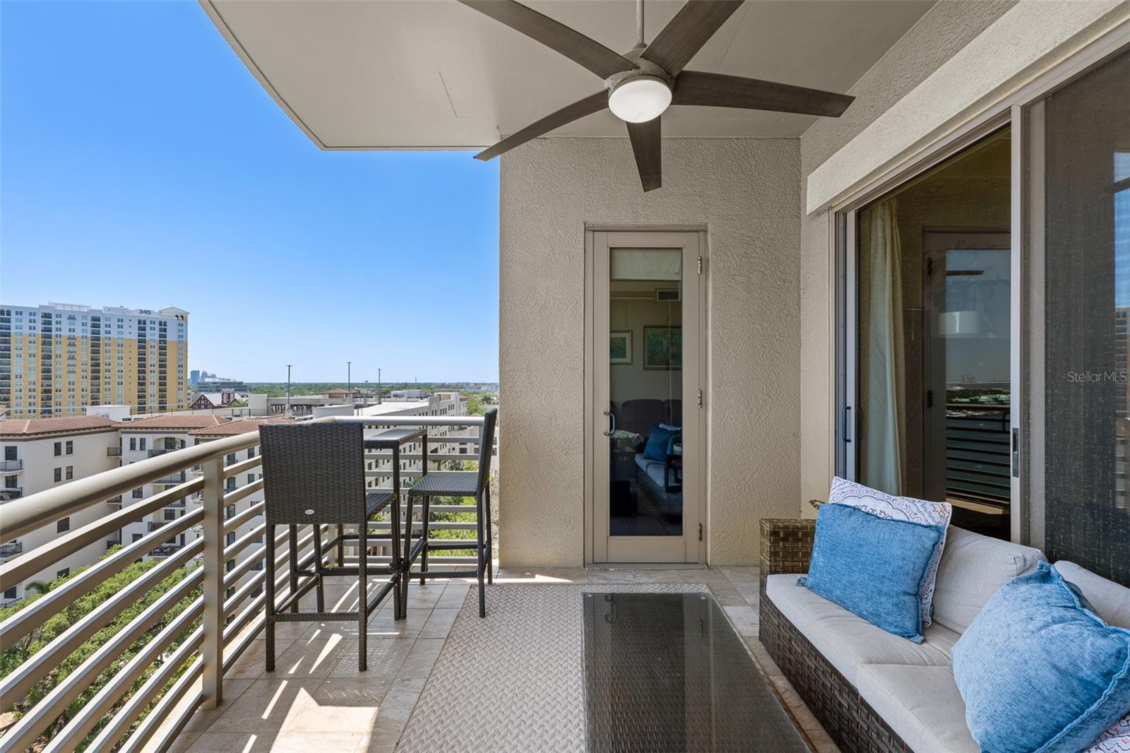 THE PARKSIDE OF ONE BAYSHORE - Residential