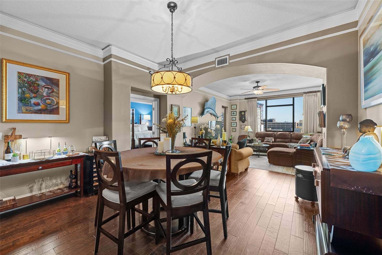 THE PARKSIDE OF ONE BAYSHORE - Residential
