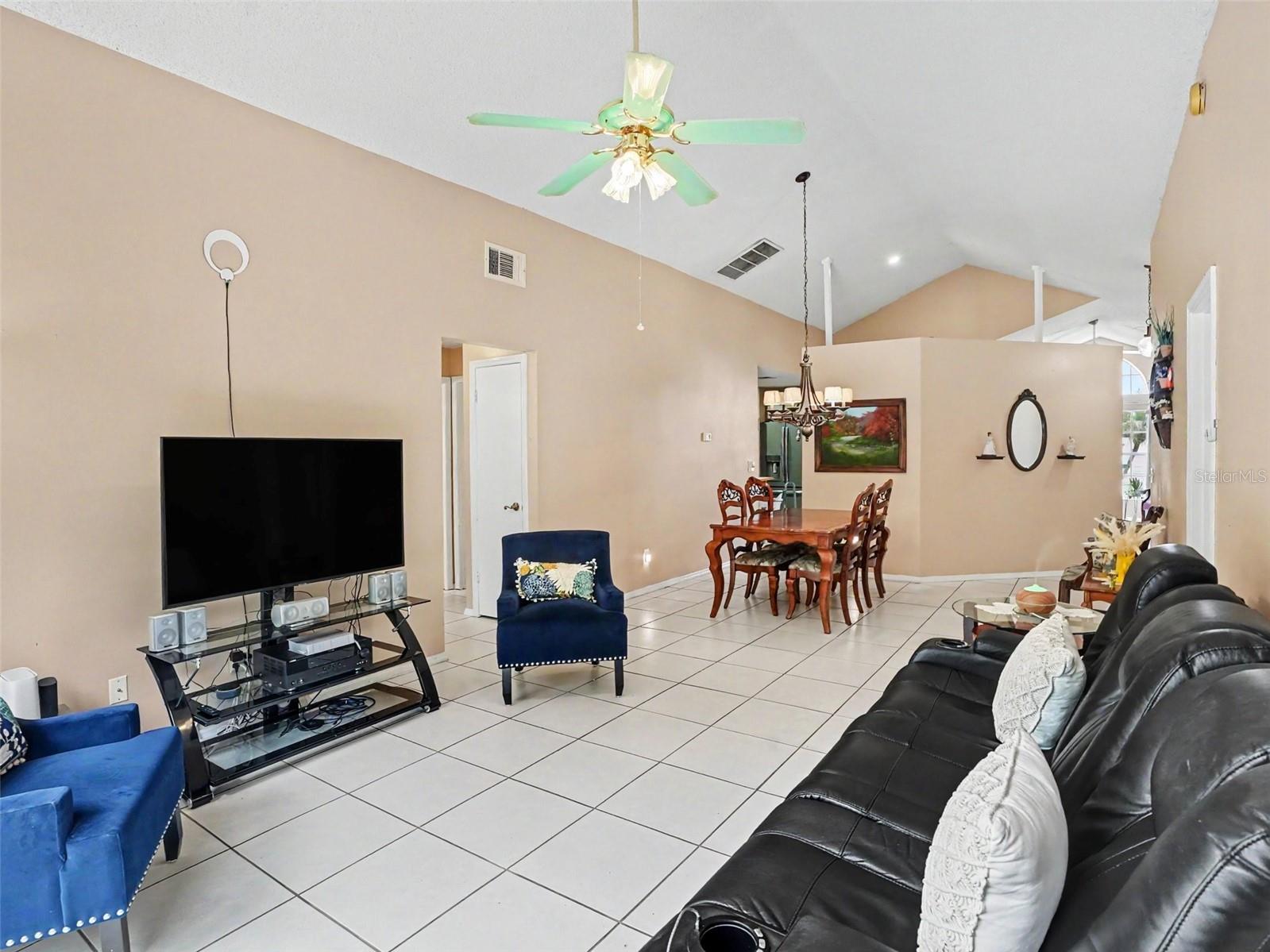 BVL UNIT 10 2ND ADD - Residential
