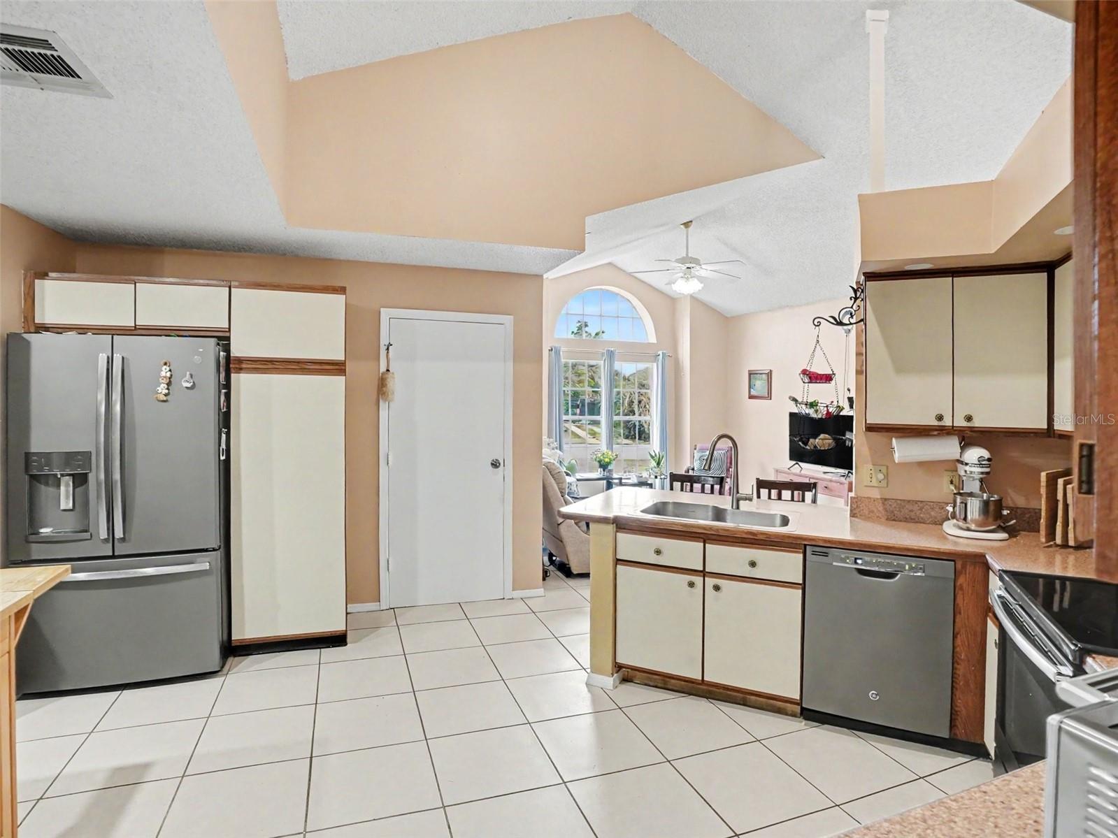 BVL UNIT 10 2ND ADD - Residential