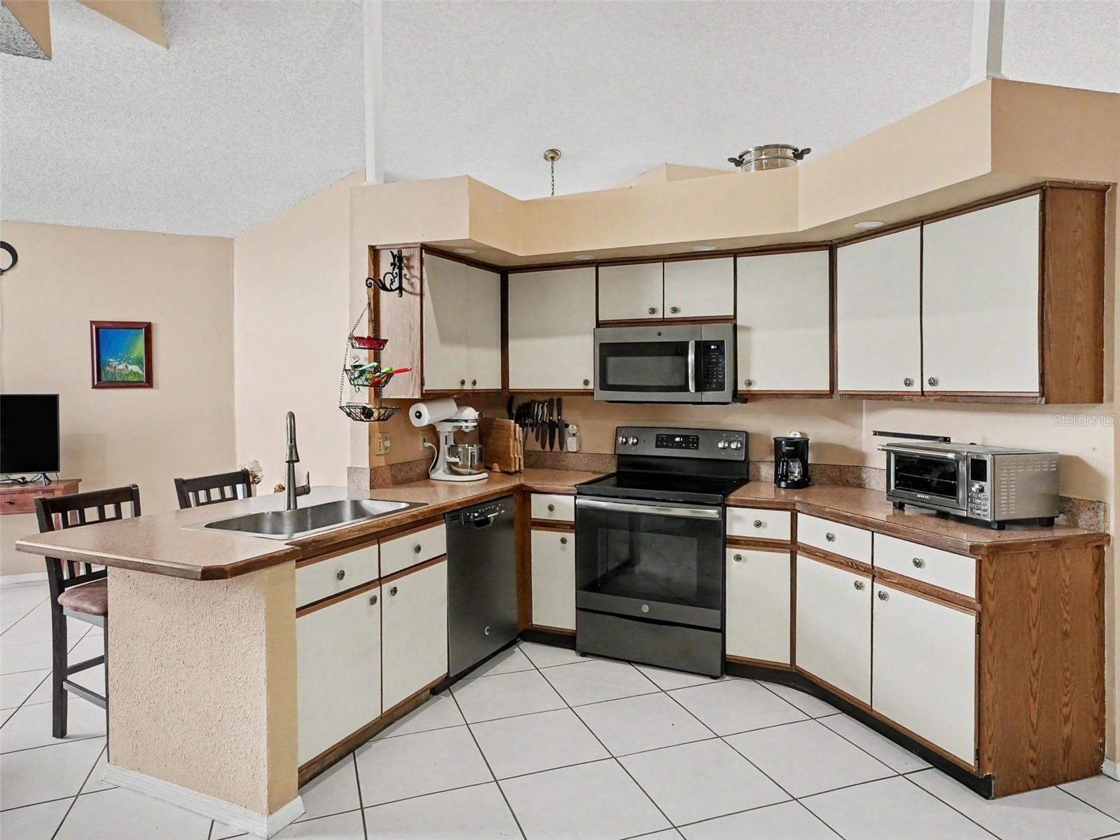 BVL UNIT 10 2ND ADD - Residential