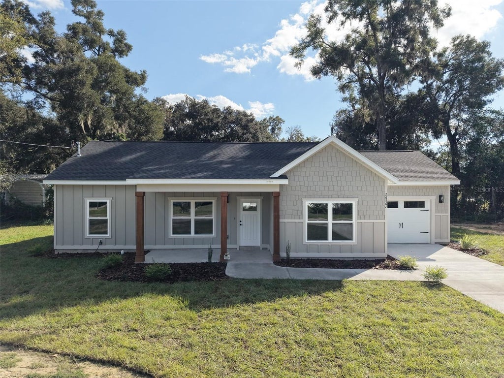 Photo of 26567 SW 4th Avenue, Newberry, FL 32669 (MLS # GC544404)