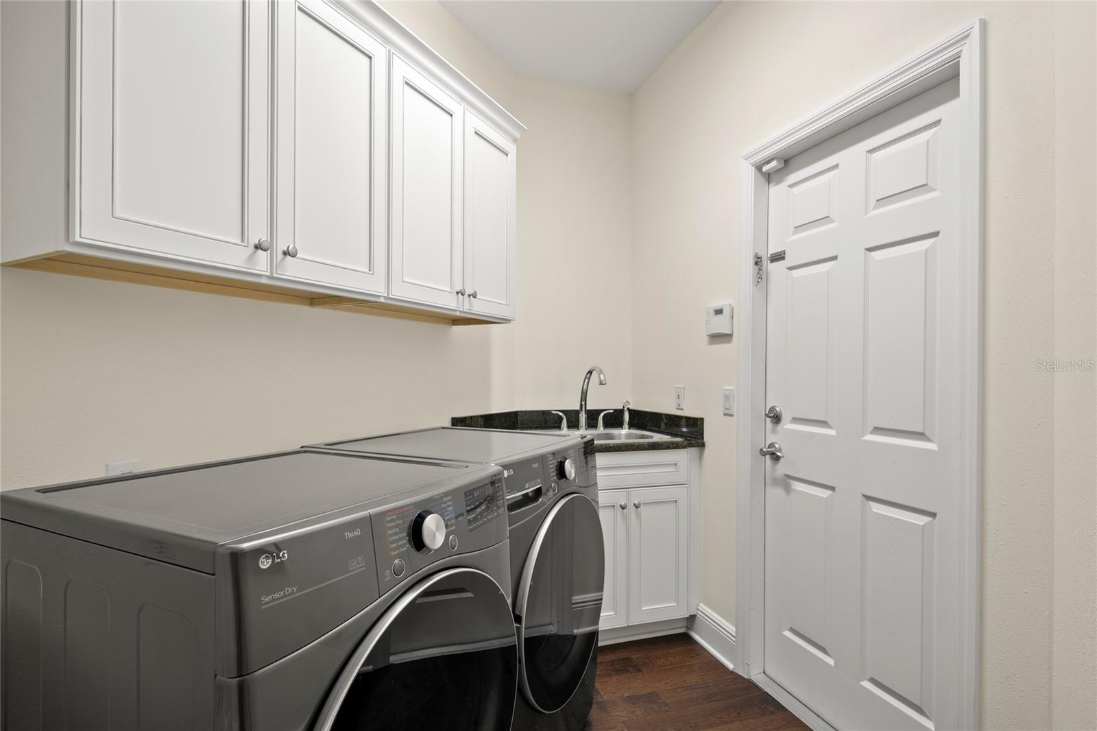 SUNSET PARK ISLES UNIT 3 - Residential