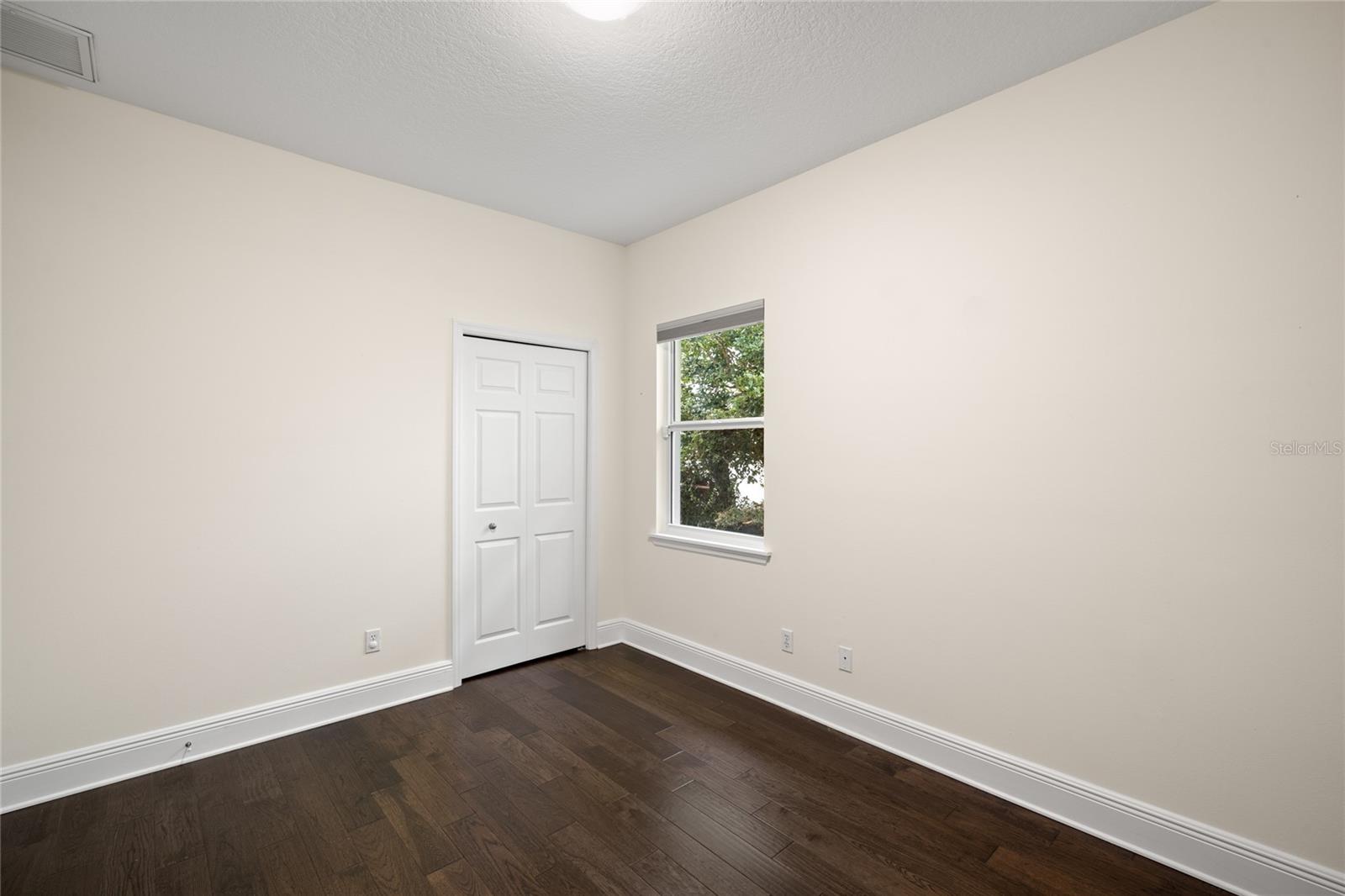 SUNSET PARK ISLES UNIT 3 - Residential