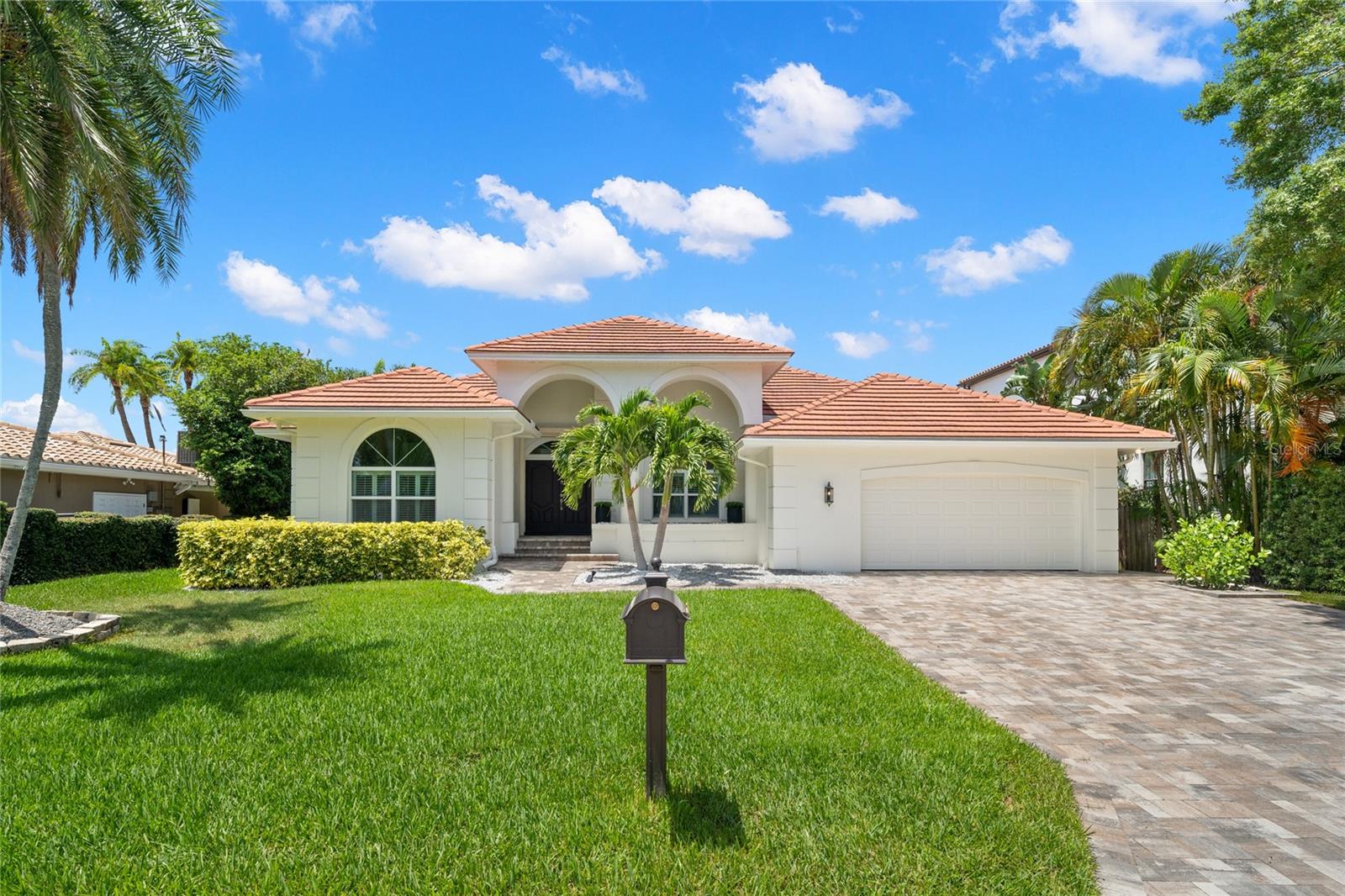 SUNSET PARK ISLES UNIT 3 - Residential