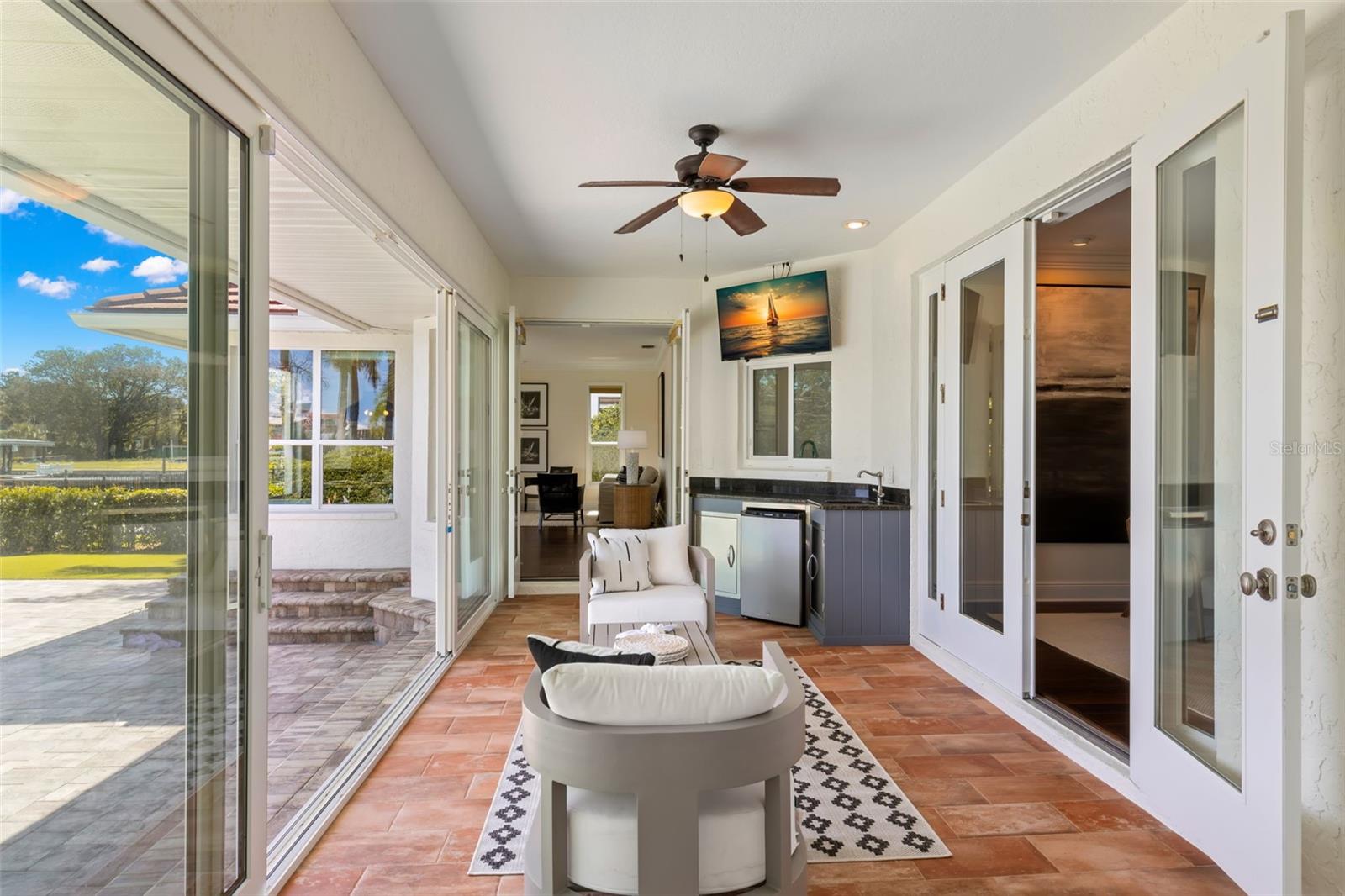 SUNSET PARK ISLES UNIT 3 - Residential