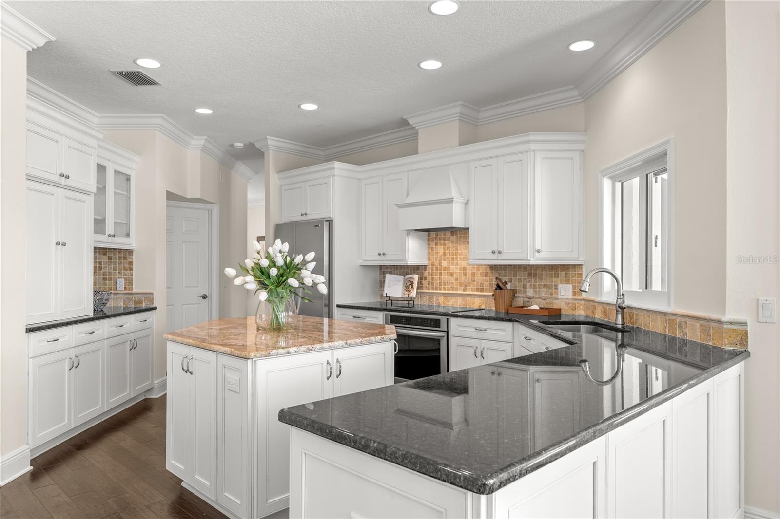 SUNSET PARK ISLES UNIT 3 - Residential