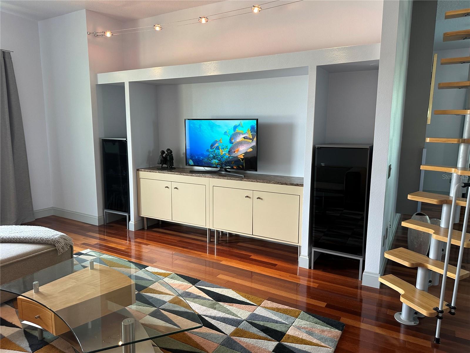 WINSTON ESTATES - Residential