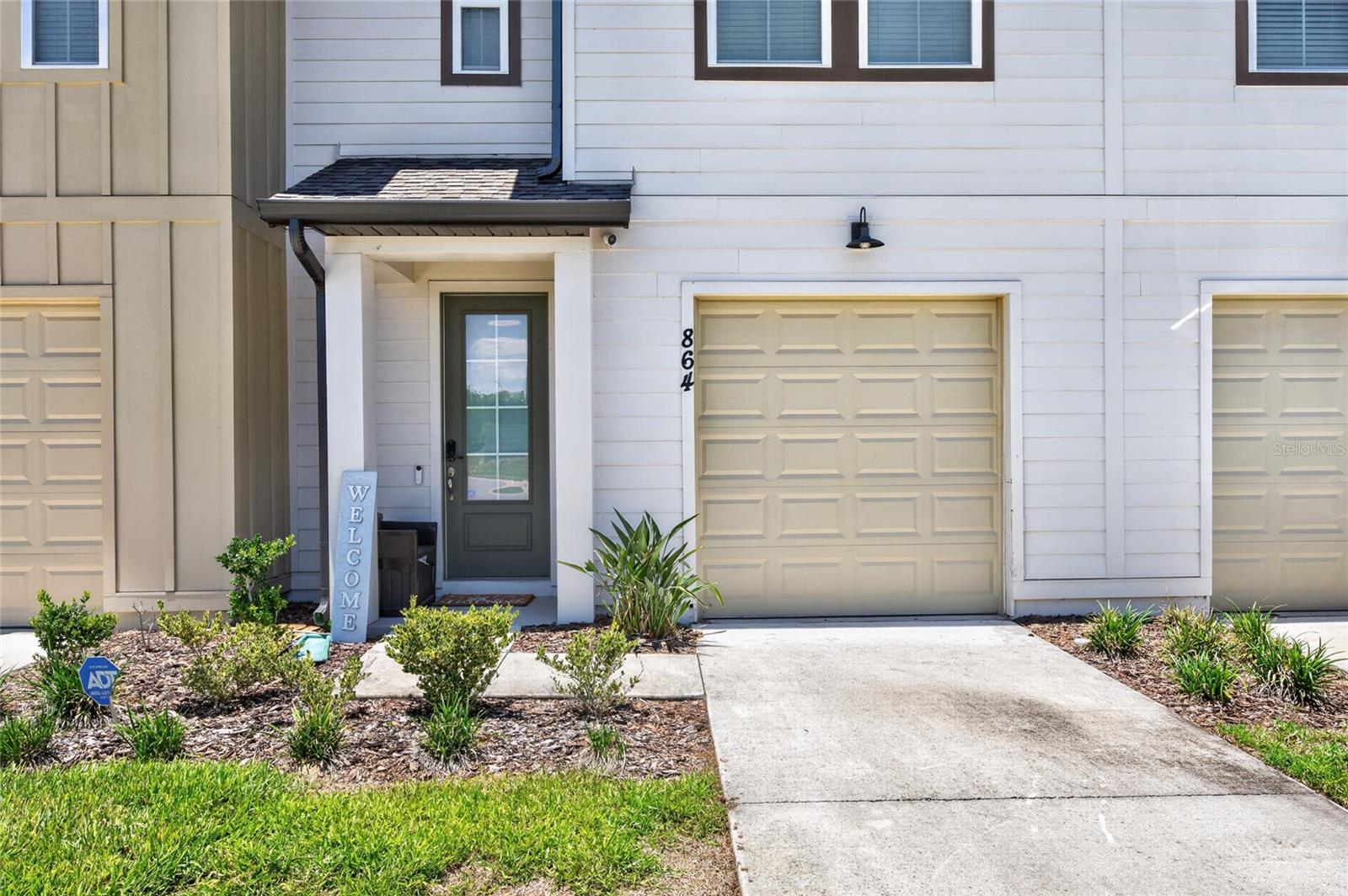 864 LONGBOAT DRIVE