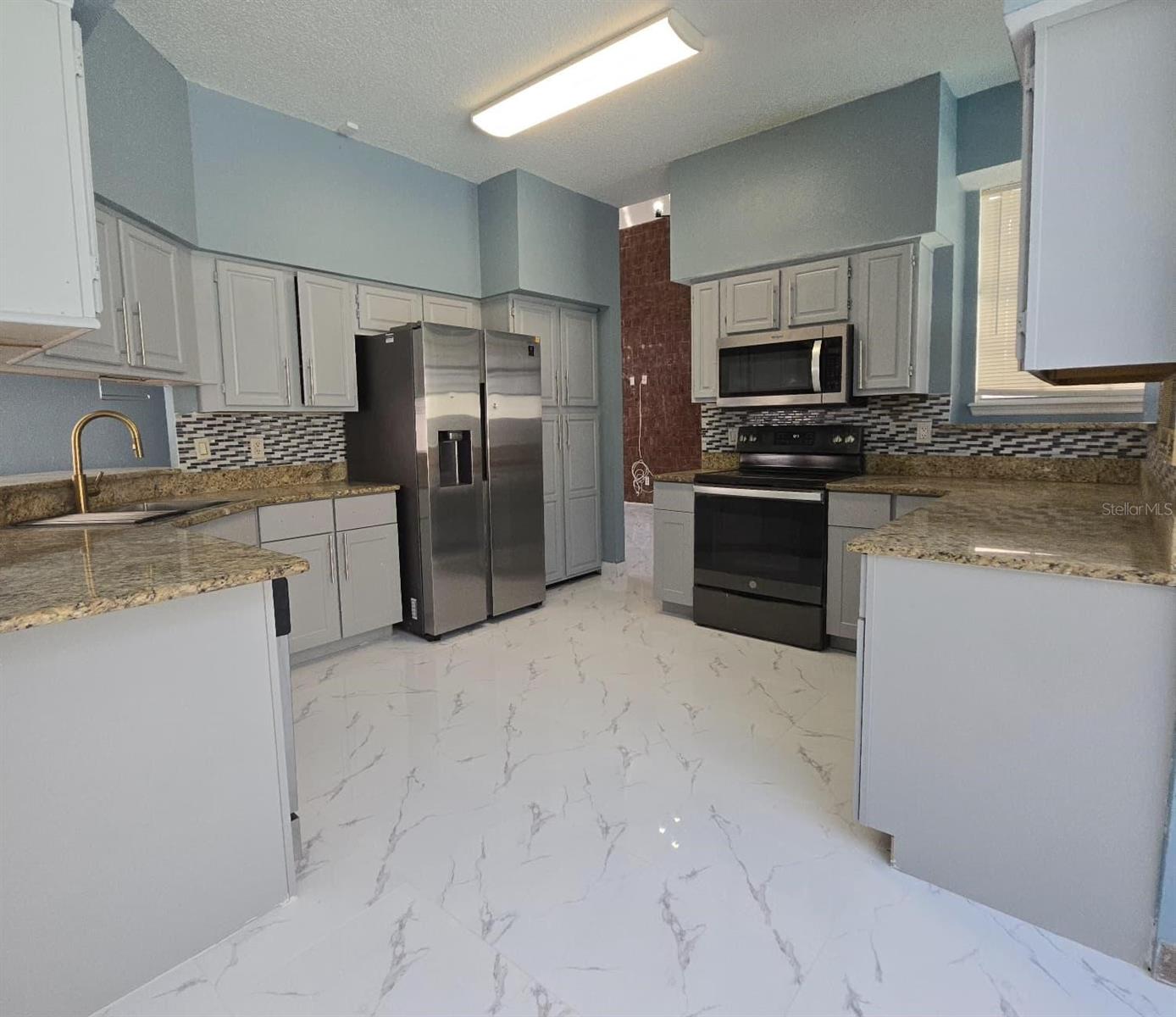 WESTOVER HILLS - Residential Lease