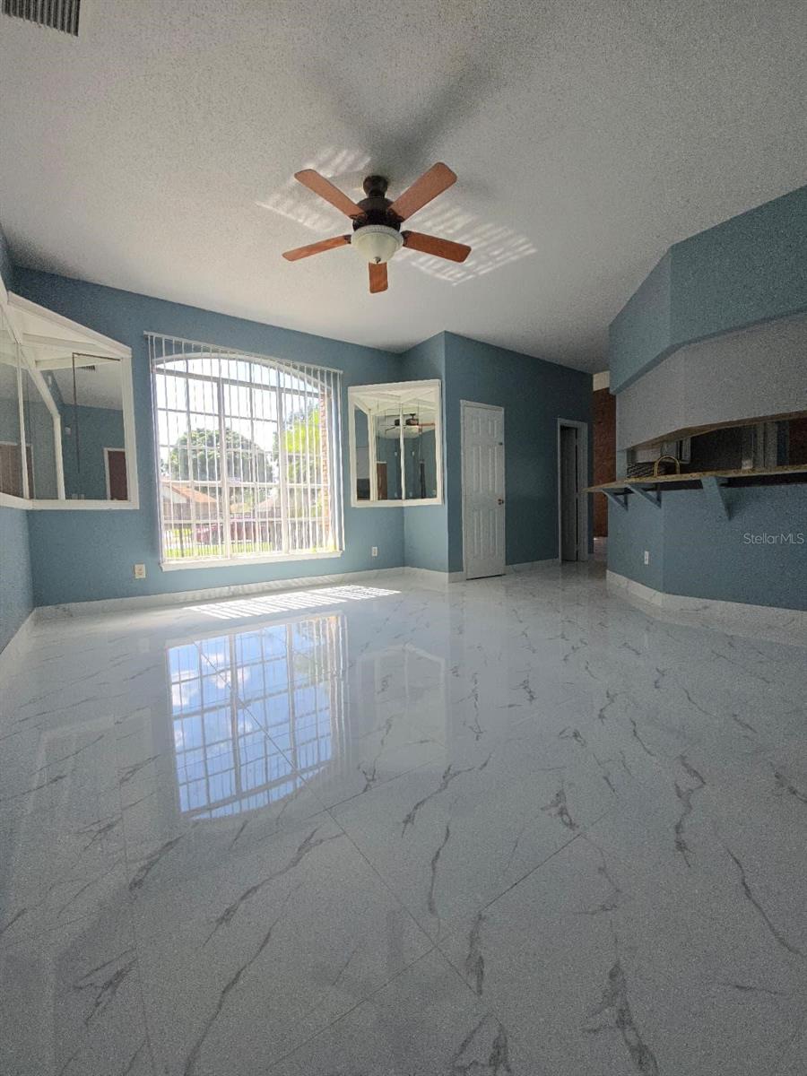 WESTOVER HILLS - Residential Lease