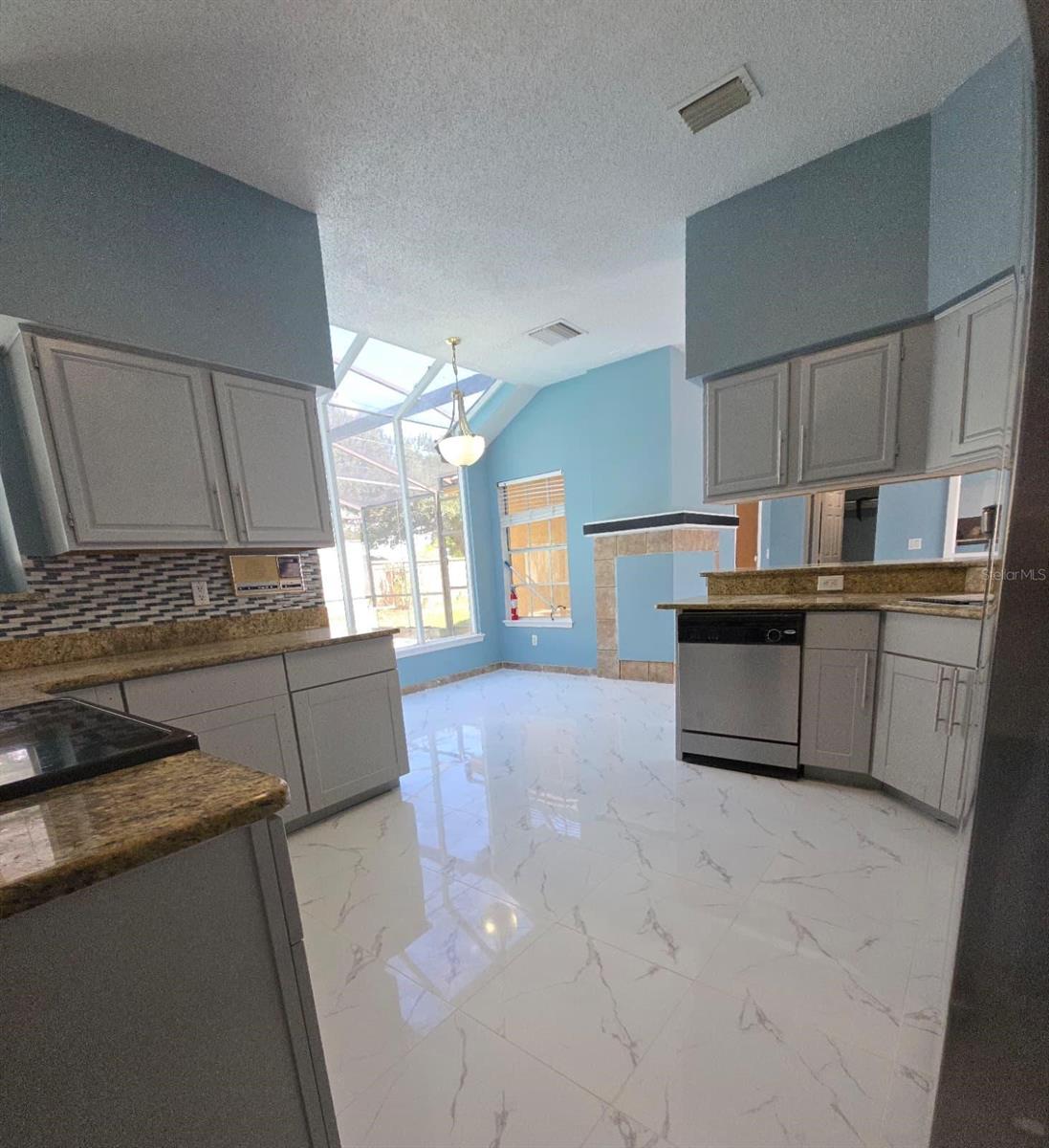 WESTOVER HILLS - Residential Lease