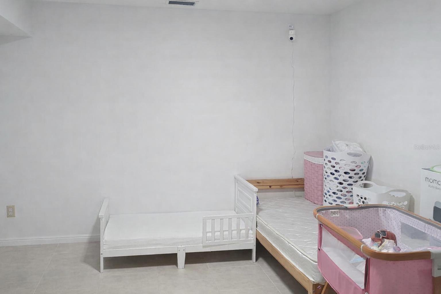 VAN SANT SUB - Residential