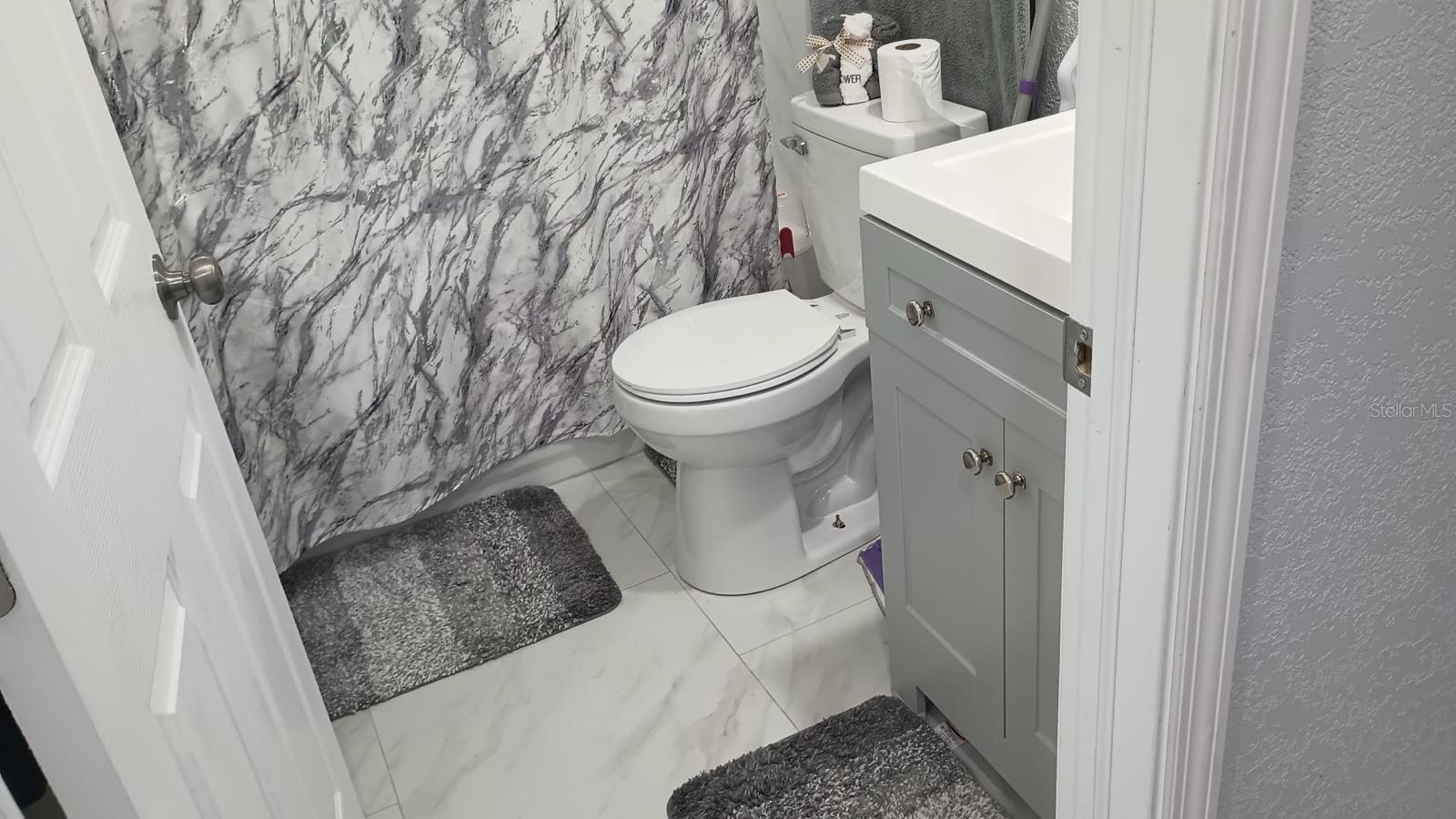 VAN SANT SUB - Residential