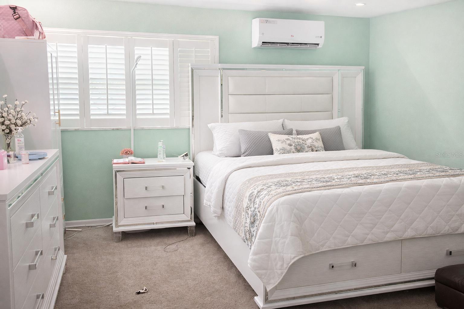 VAN SANT SUB - Residential