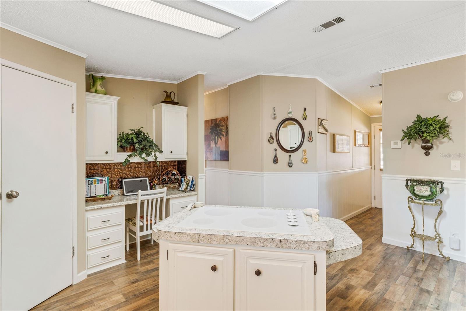 RIDGEWOOD OAKS PH II & III - Residential