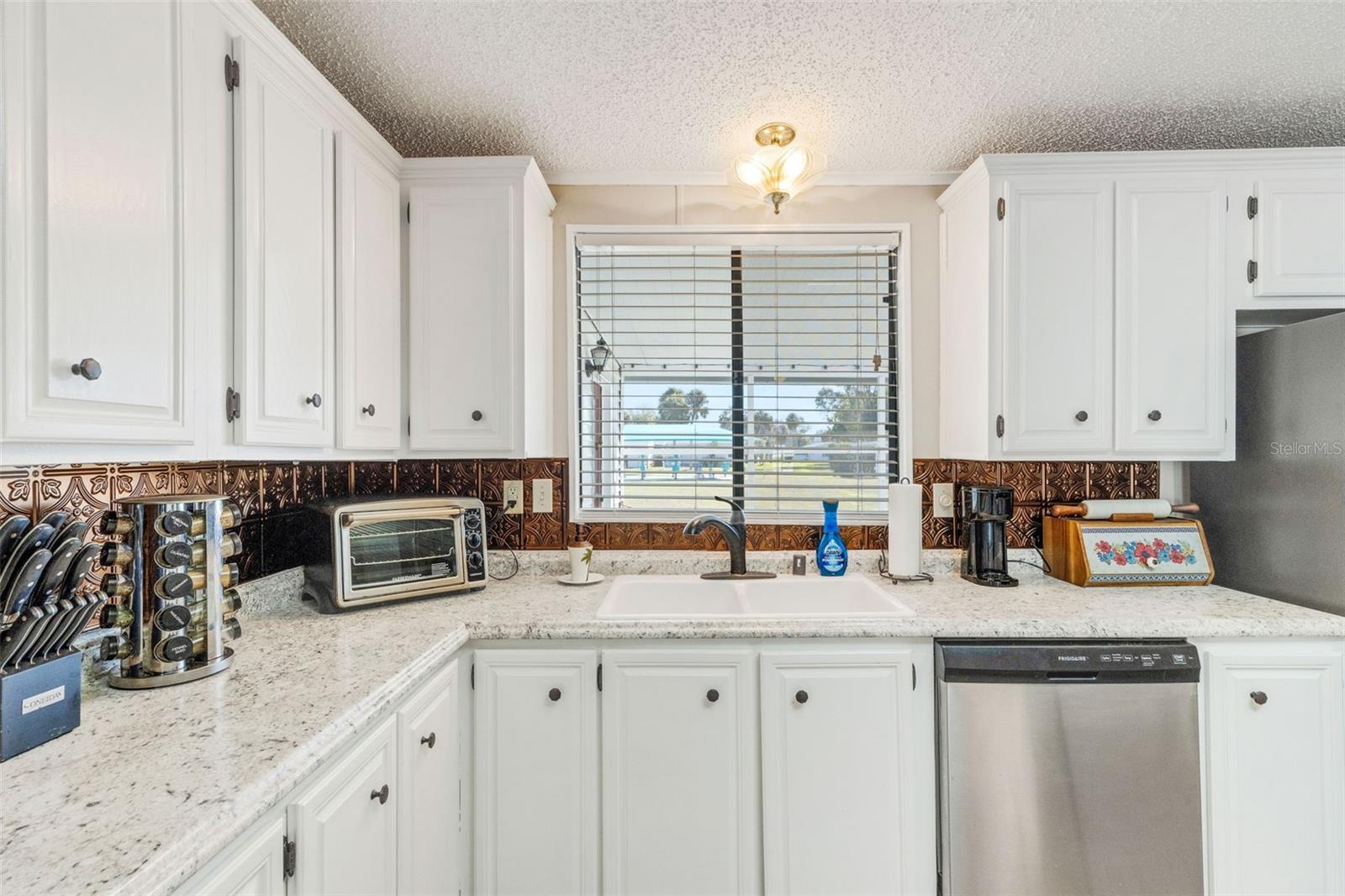 RIDGEWOOD OAKS PH II & III - Residential