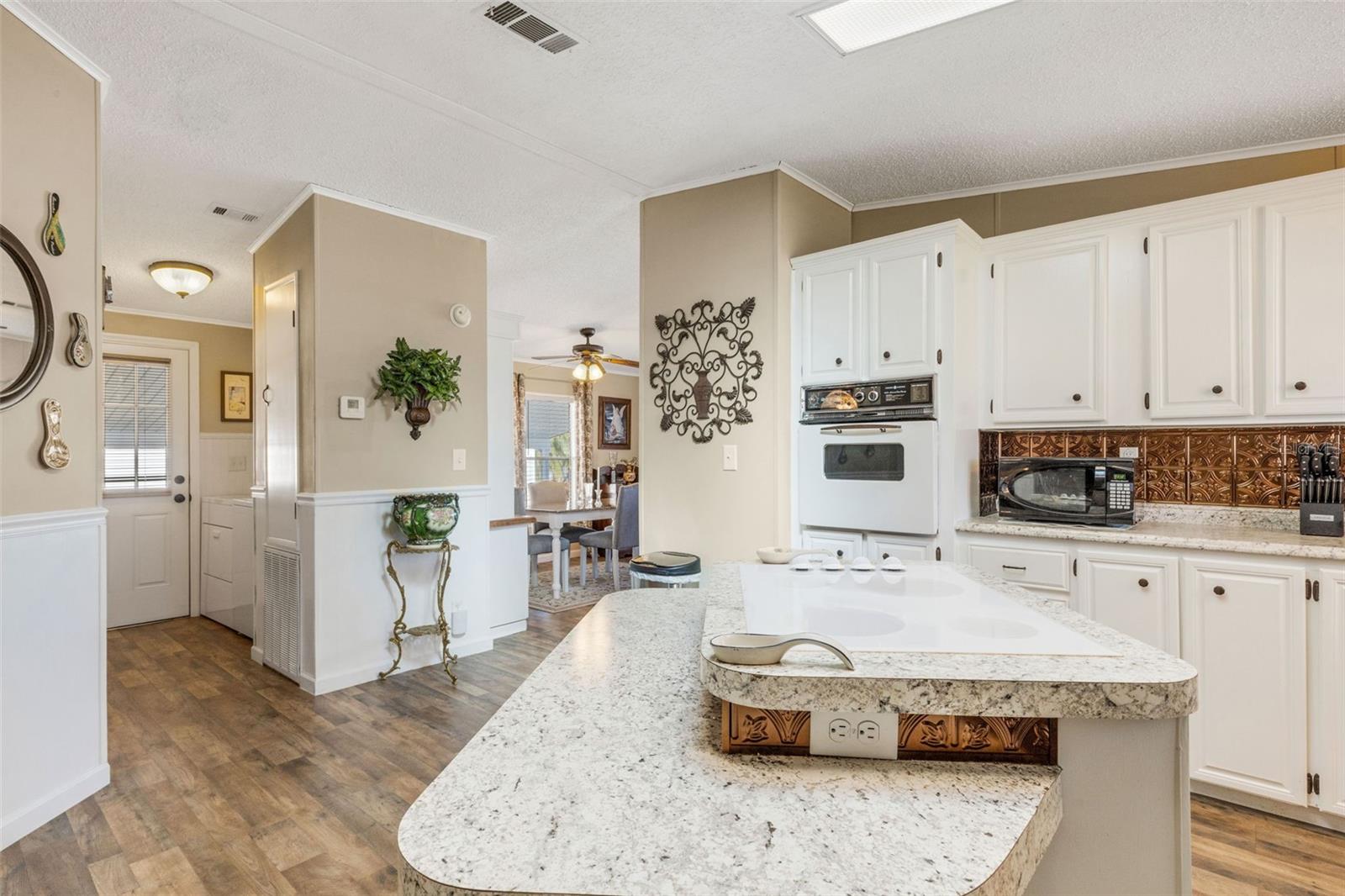 RIDGEWOOD OAKS PH II & III - Residential