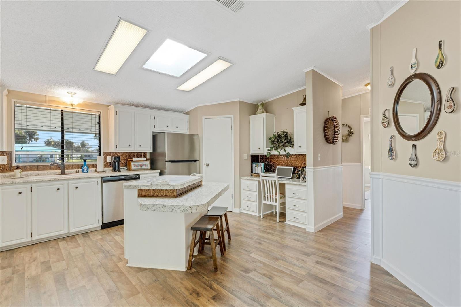 RIDGEWOOD OAKS PH II & III - Residential