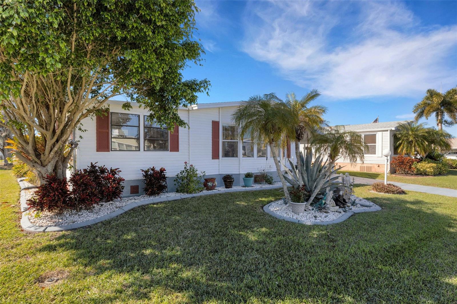 RIDGEWOOD OAKS PH II & III - Residential