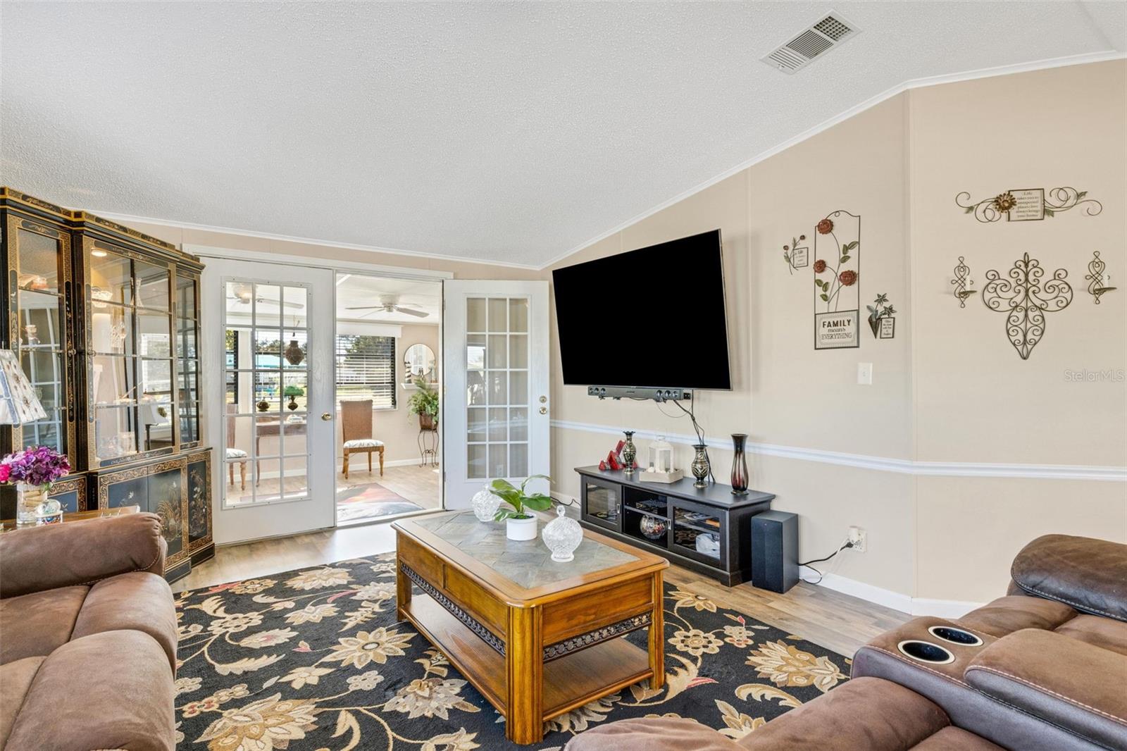 RIDGEWOOD OAKS PH II & III - Residential