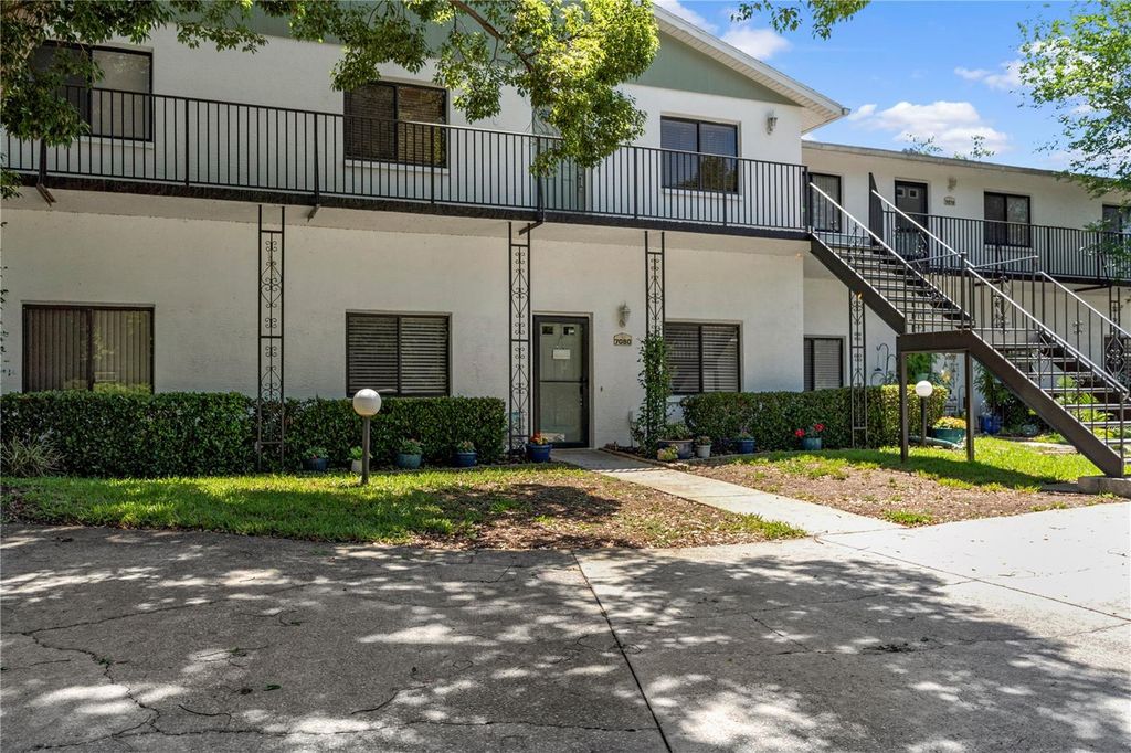 Photo of 7080 River Run Boulevard, Weeki Wachee, FL 34607 (MLS # TB8508240)