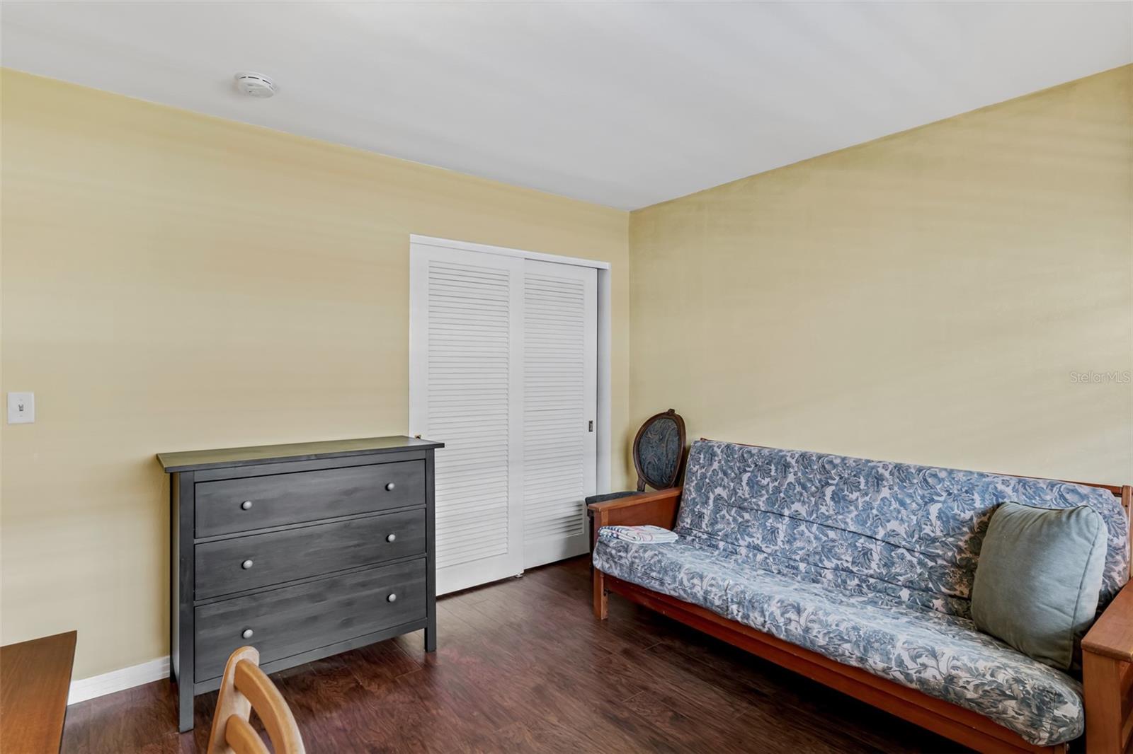 PORT BELLEAIR 2 CONDO - Residential