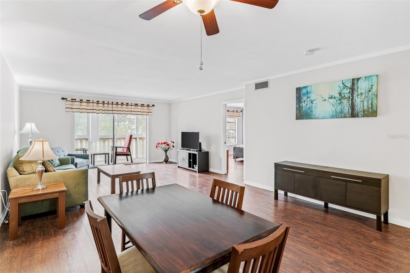 147 BLUFF VIEW DRIVE 206