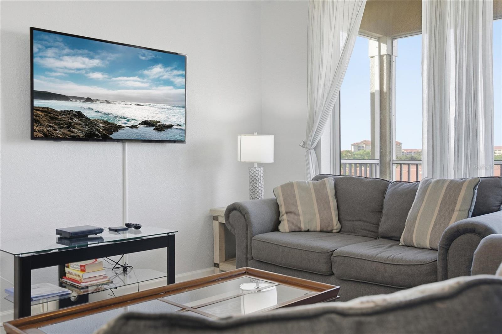 VENTURA AT WINDSOR HILLS CONDO PH 3 - Residential