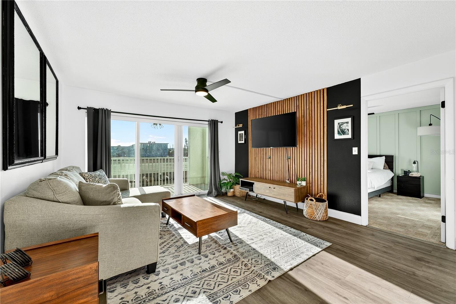 THREE PALMS POINTE CONDO - Residential