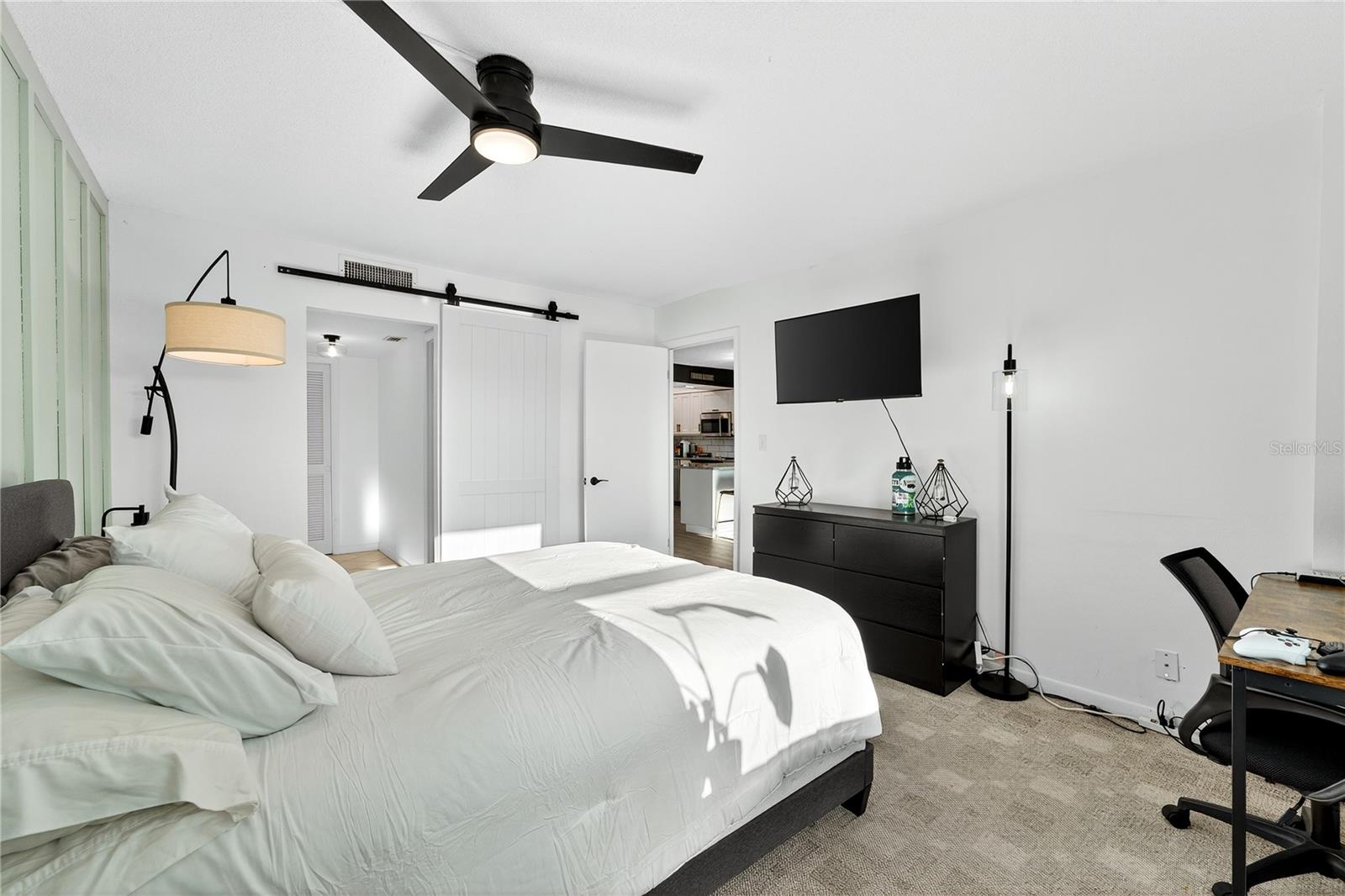 THREE PALMS POINTE CONDO - Residential