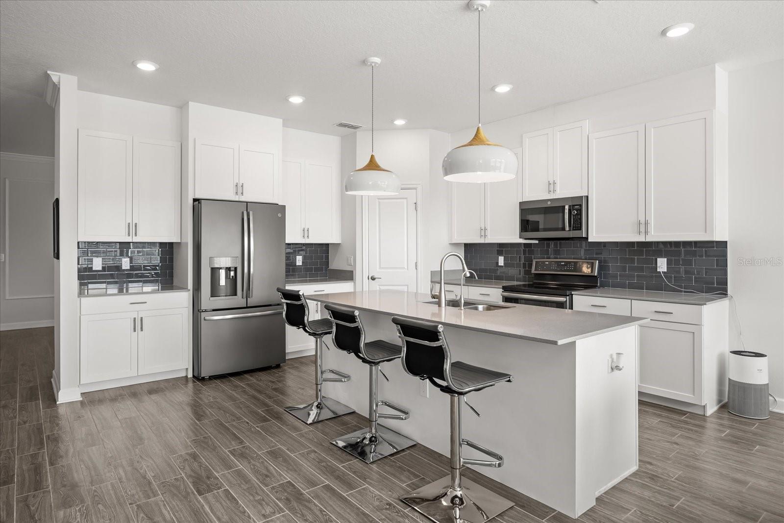 STOREY LAKE TR K - Residential