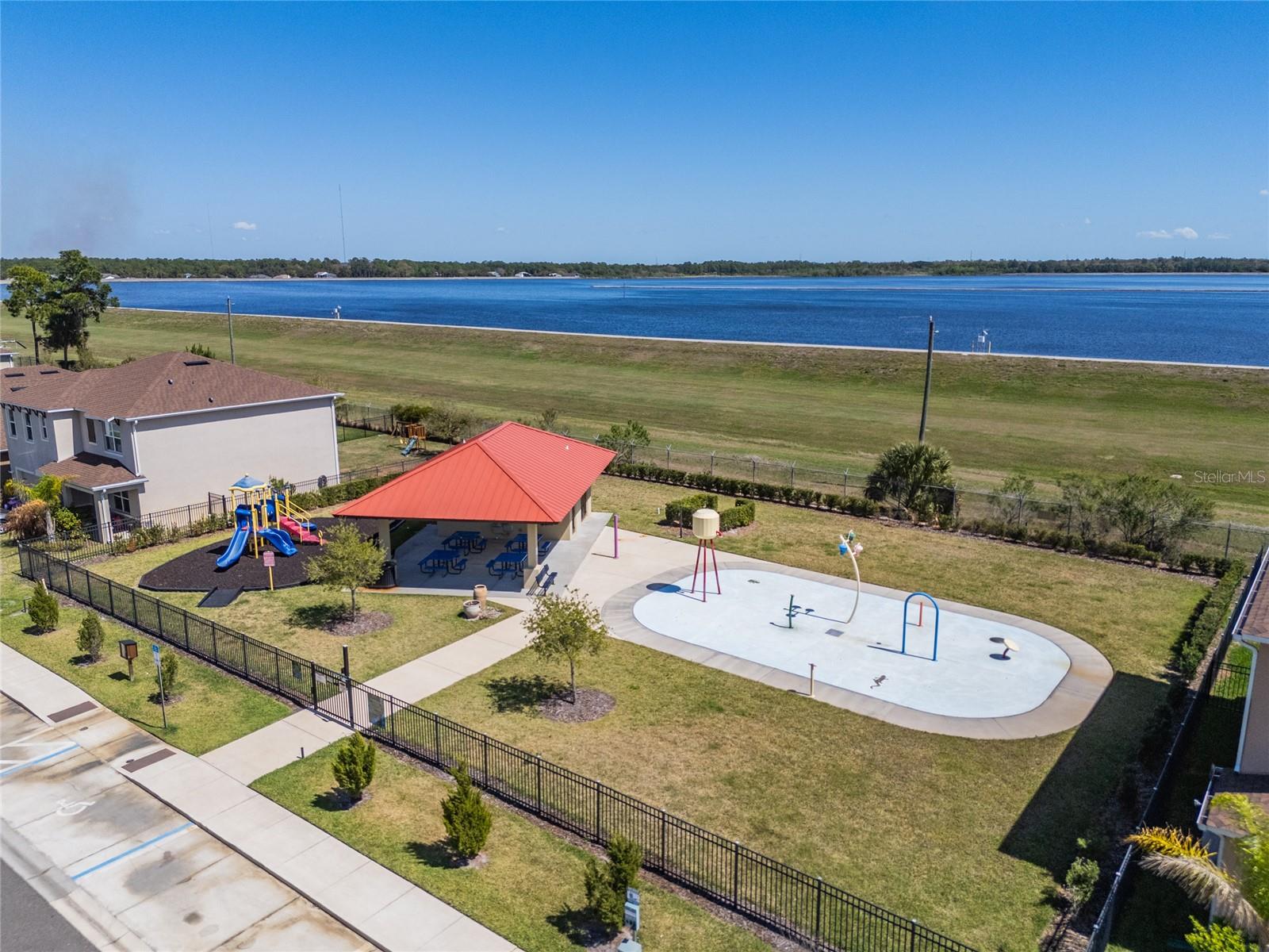 RIVIERA BELLA UN 9C - Residential