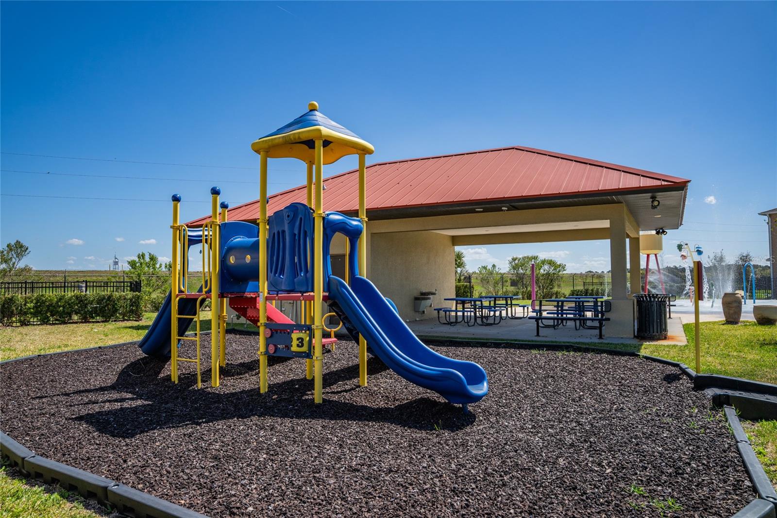 RIVIERA BELLA UN 9C - Residential