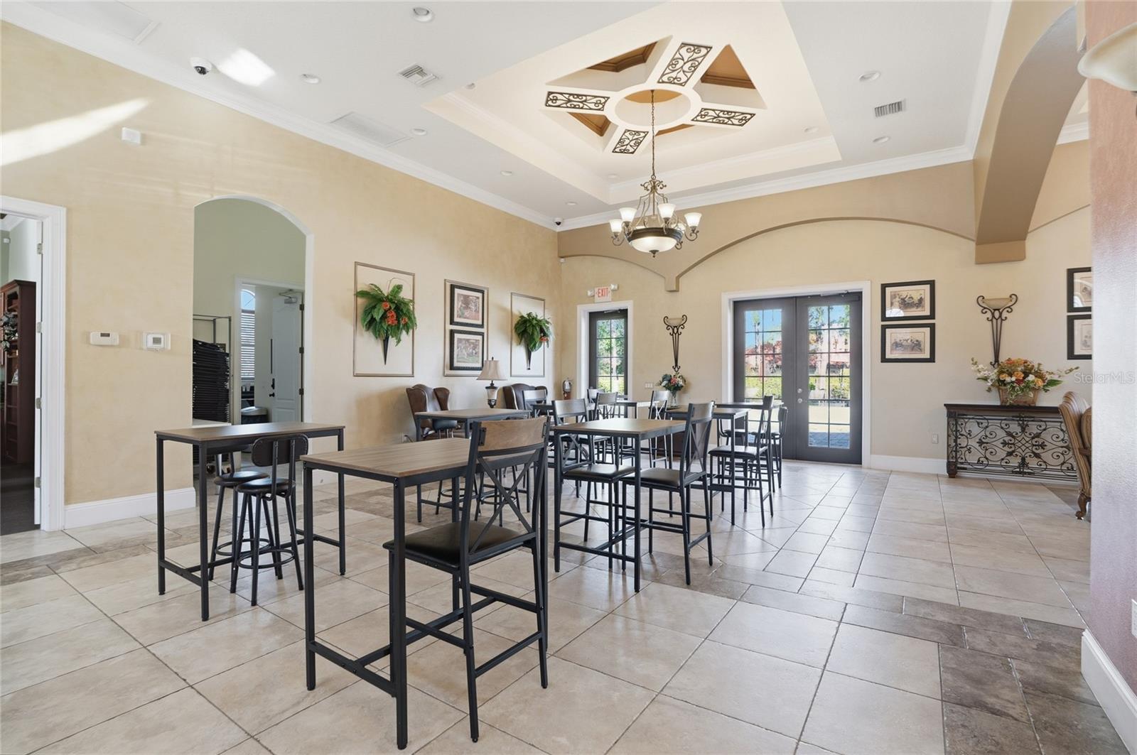 RIVIERA BELLA UN 9C - Residential