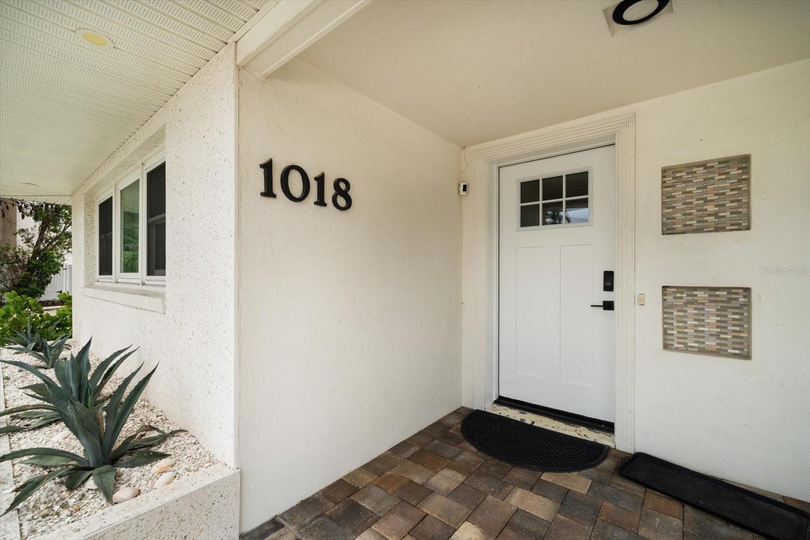 1018 BAY ESPLANADE