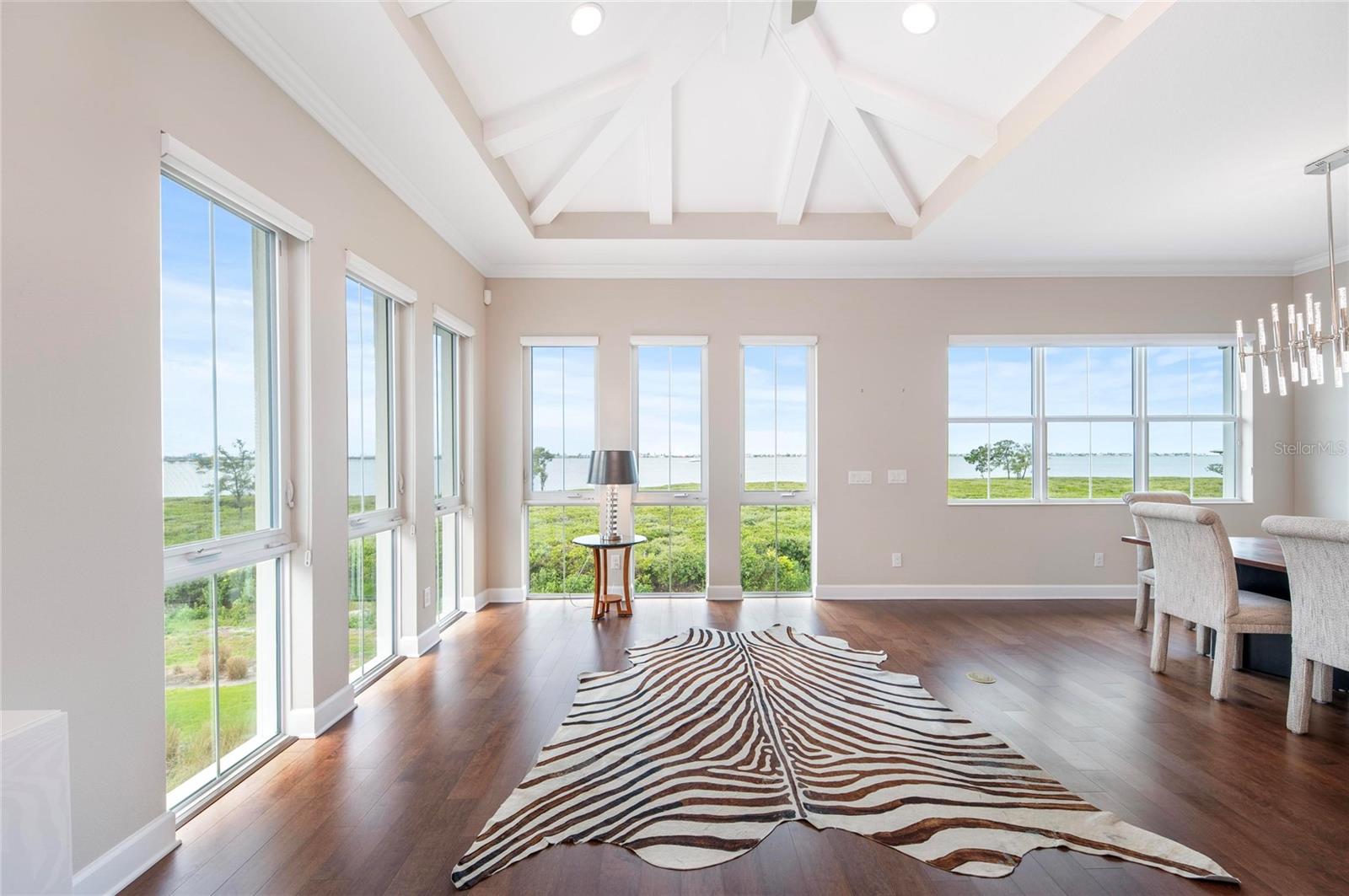 342 CASTAWAY CAY DRIVE 201