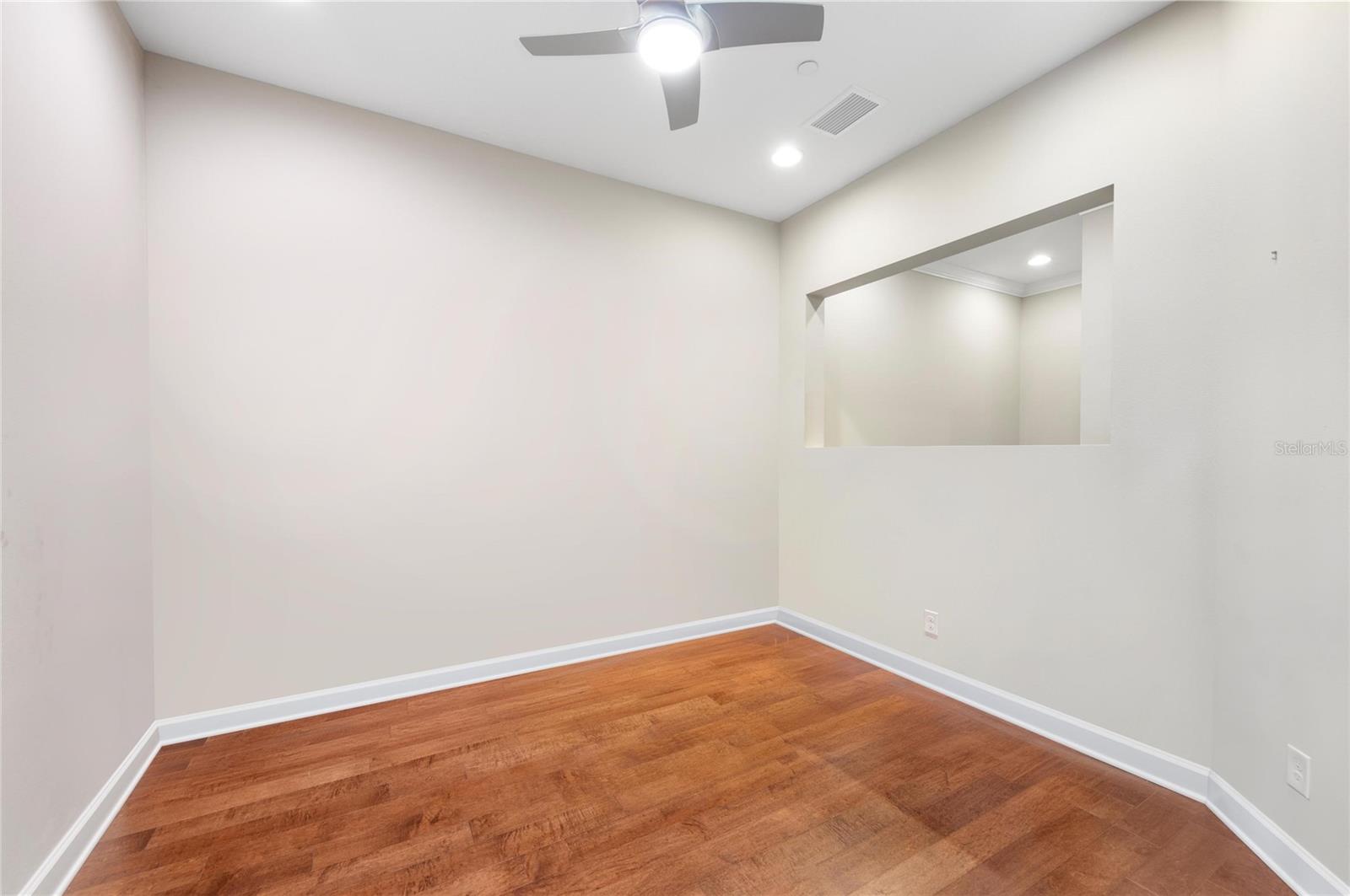 HARBOUR ISLE - EDGEWATER WALK - Residential