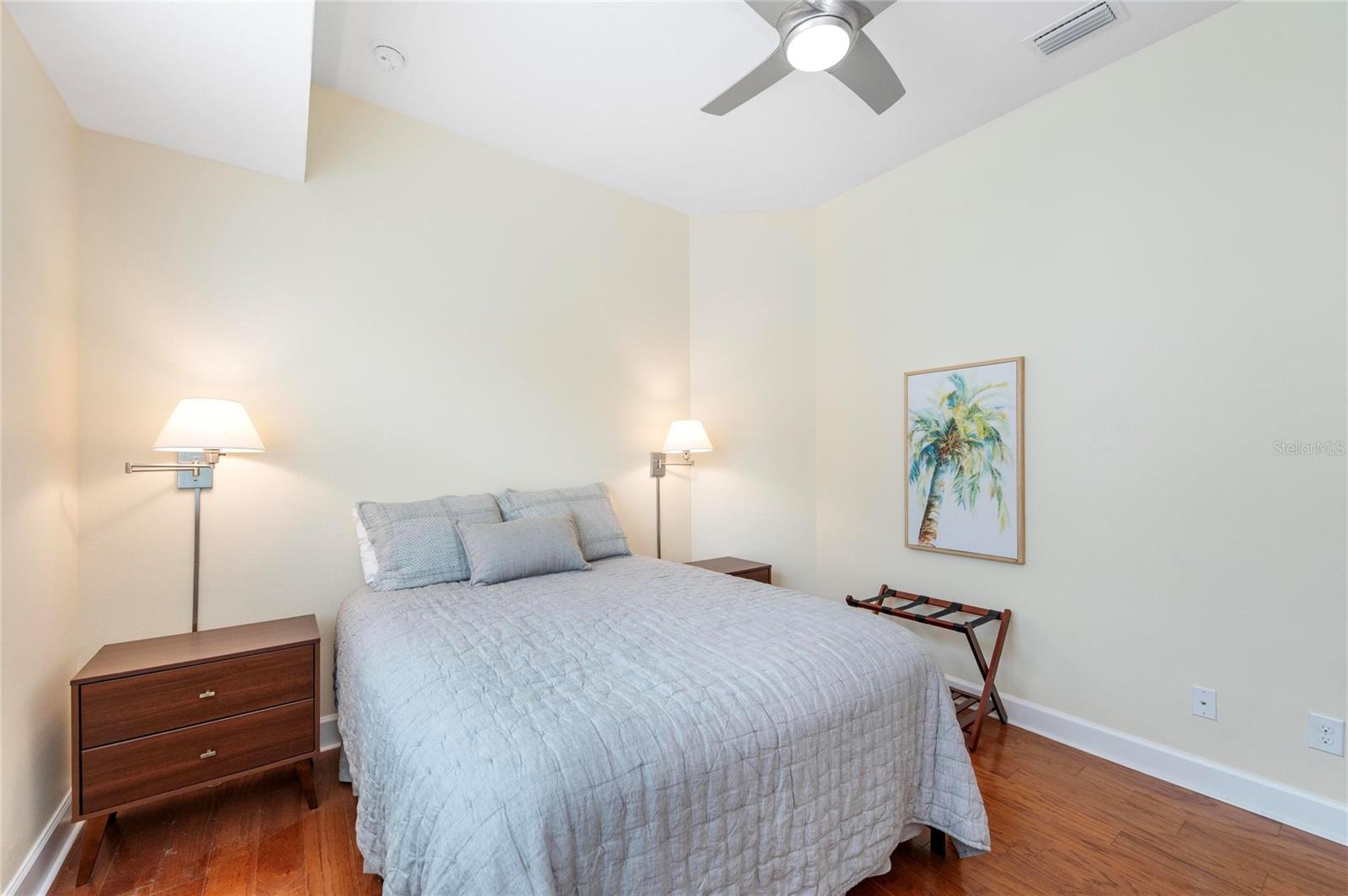 HARBOUR ISLE - EDGEWATER WALK - Residential