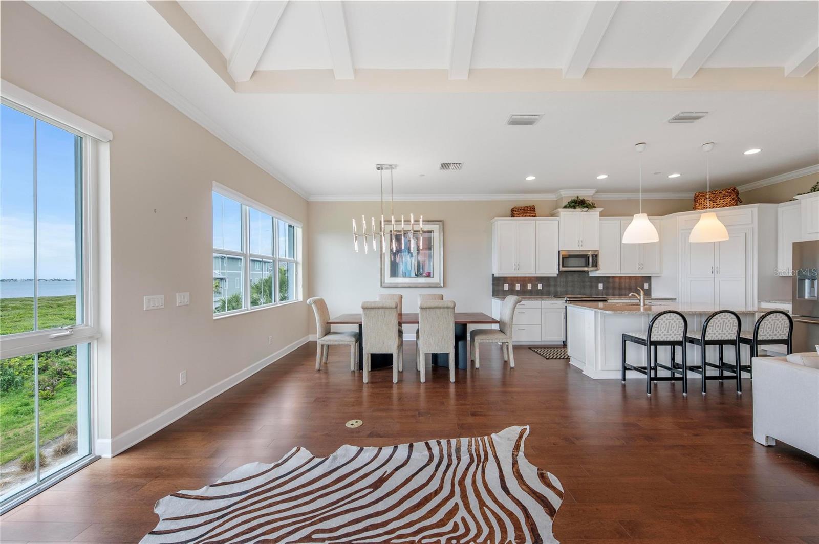 HARBOUR ISLE - EDGEWATER WALK - Residential