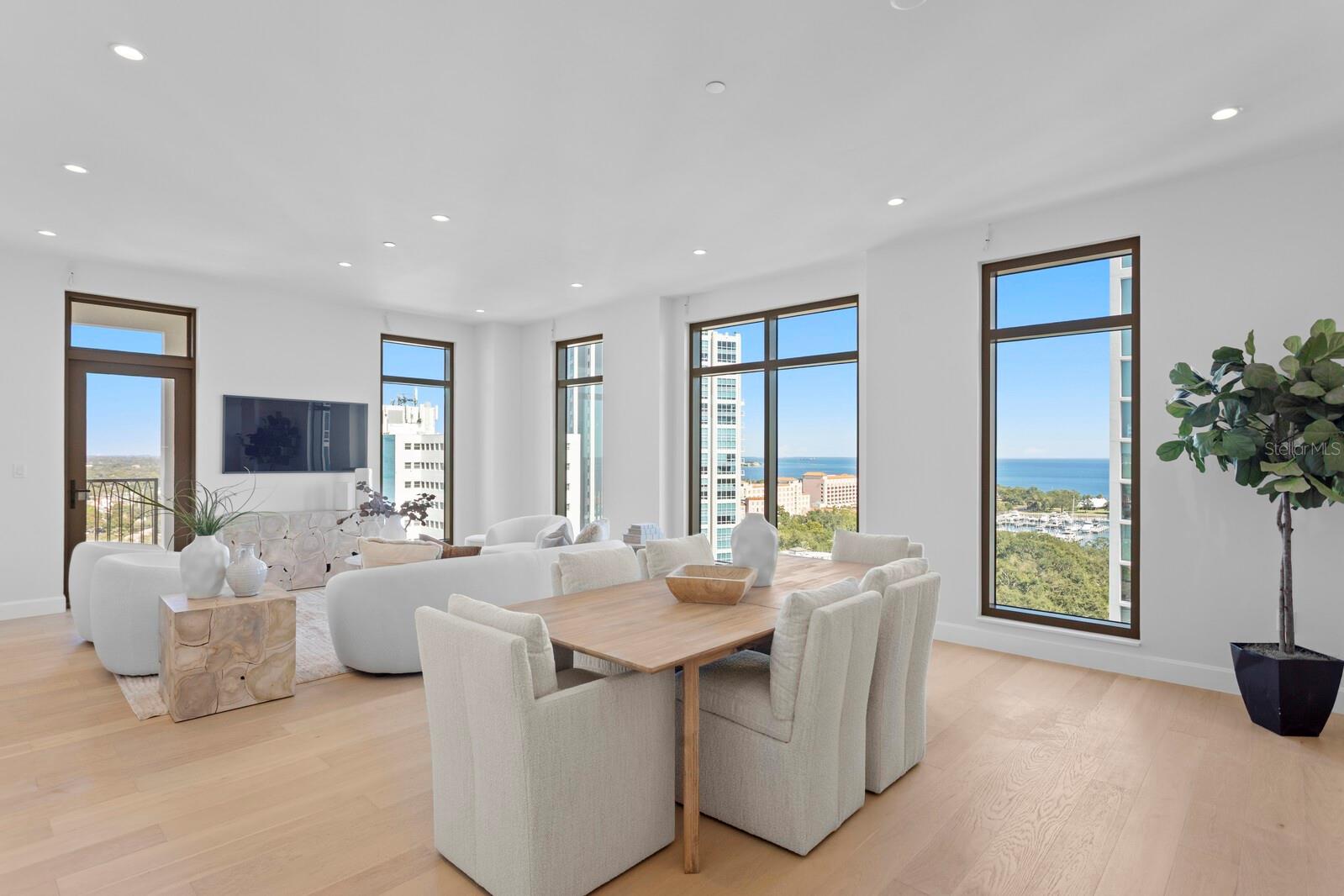 126 4TH AVENUE NE 1201