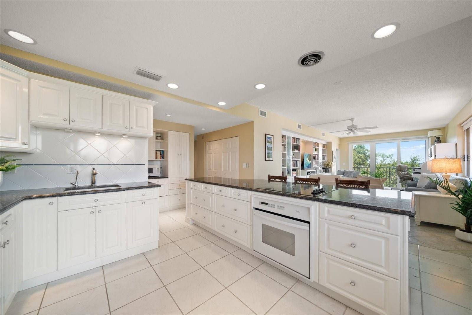 BELLEVIEW BILTMORE VILLAS S GARDEN 4 - Residential