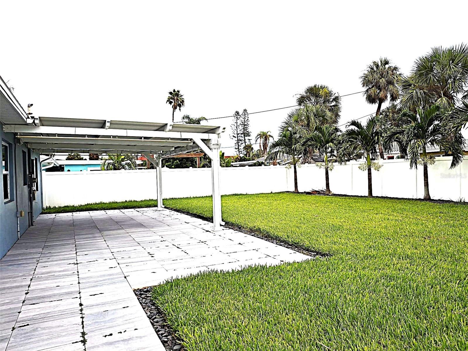 ST PETERSBURG BEACH NORTH UNIT 4 - Residential