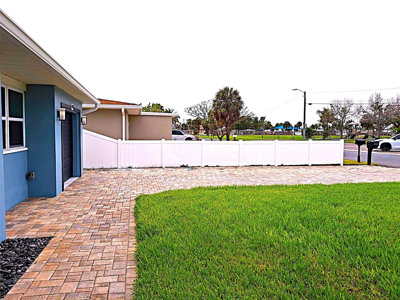 ST PETERSBURG BEACH NORTH UNIT 4 - Residential