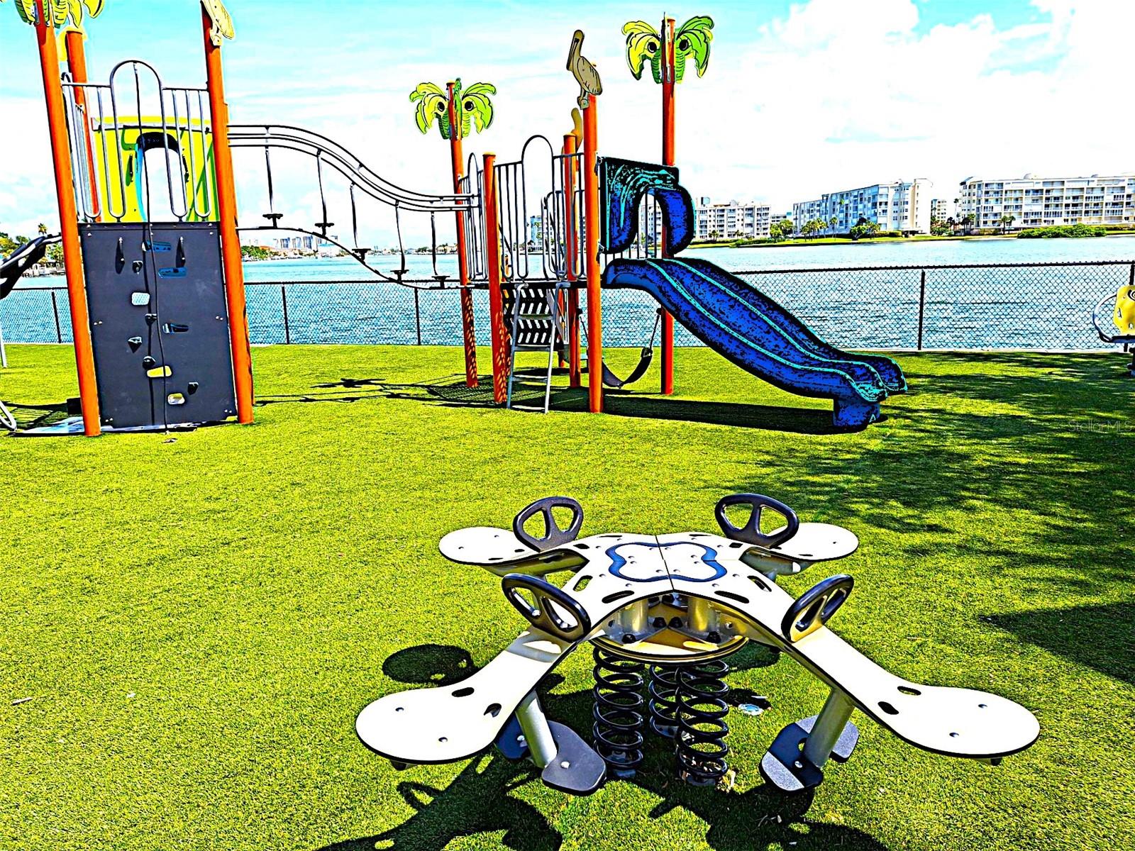 ST PETERSBURG BEACH NORTH UNIT 4 - Residential