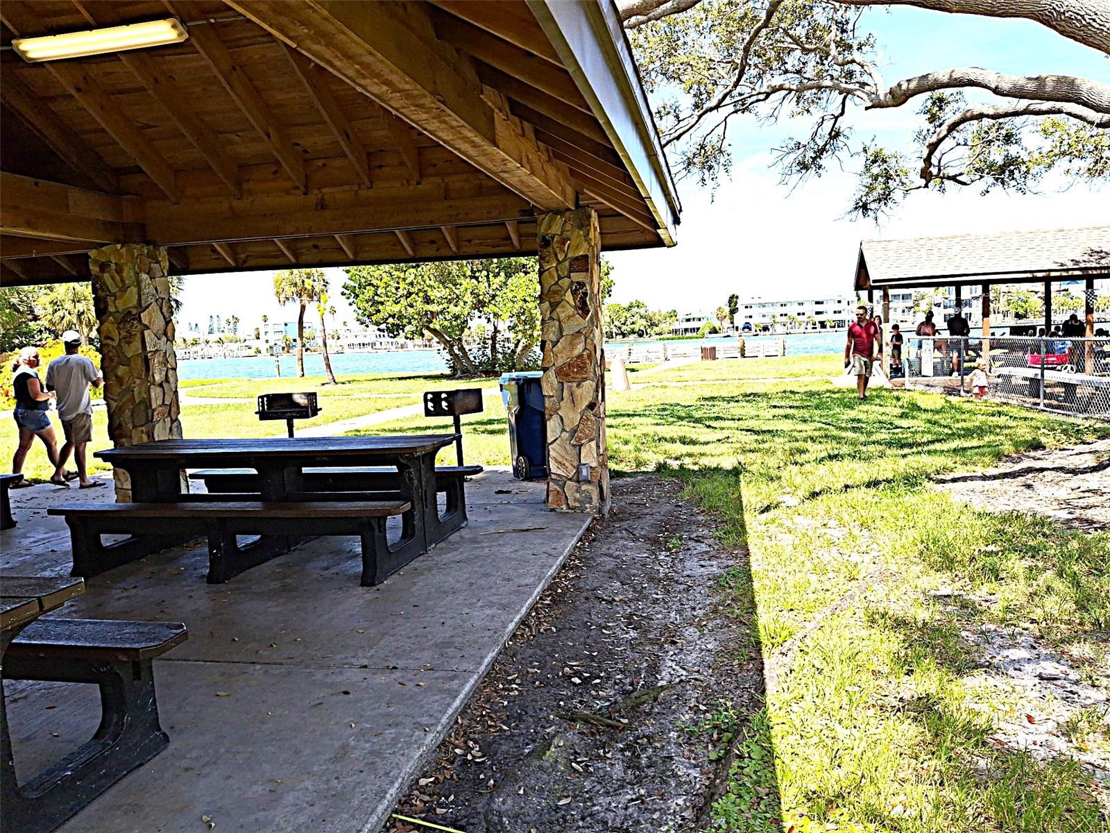 ST PETERSBURG BEACH NORTH UNIT 4 - Residential