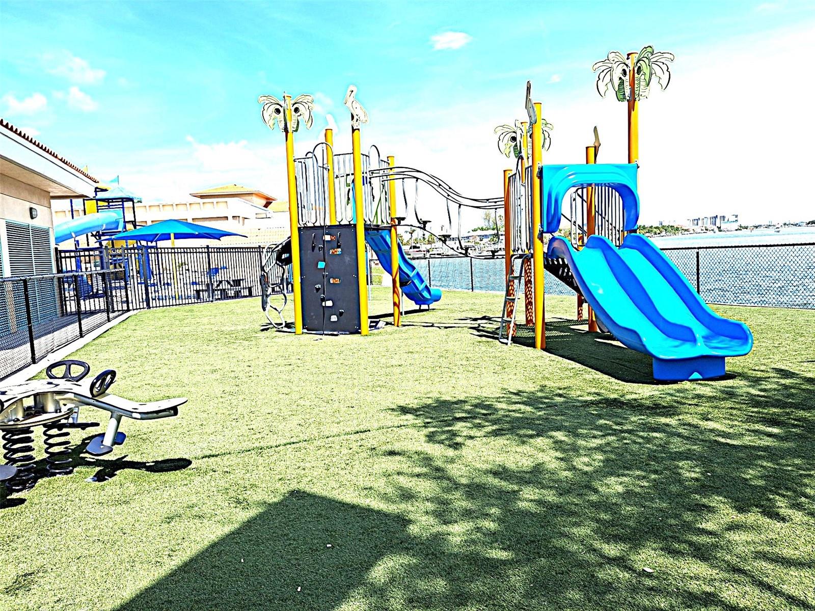 ST PETERSBURG BEACH NORTH UNIT 4 - Residential