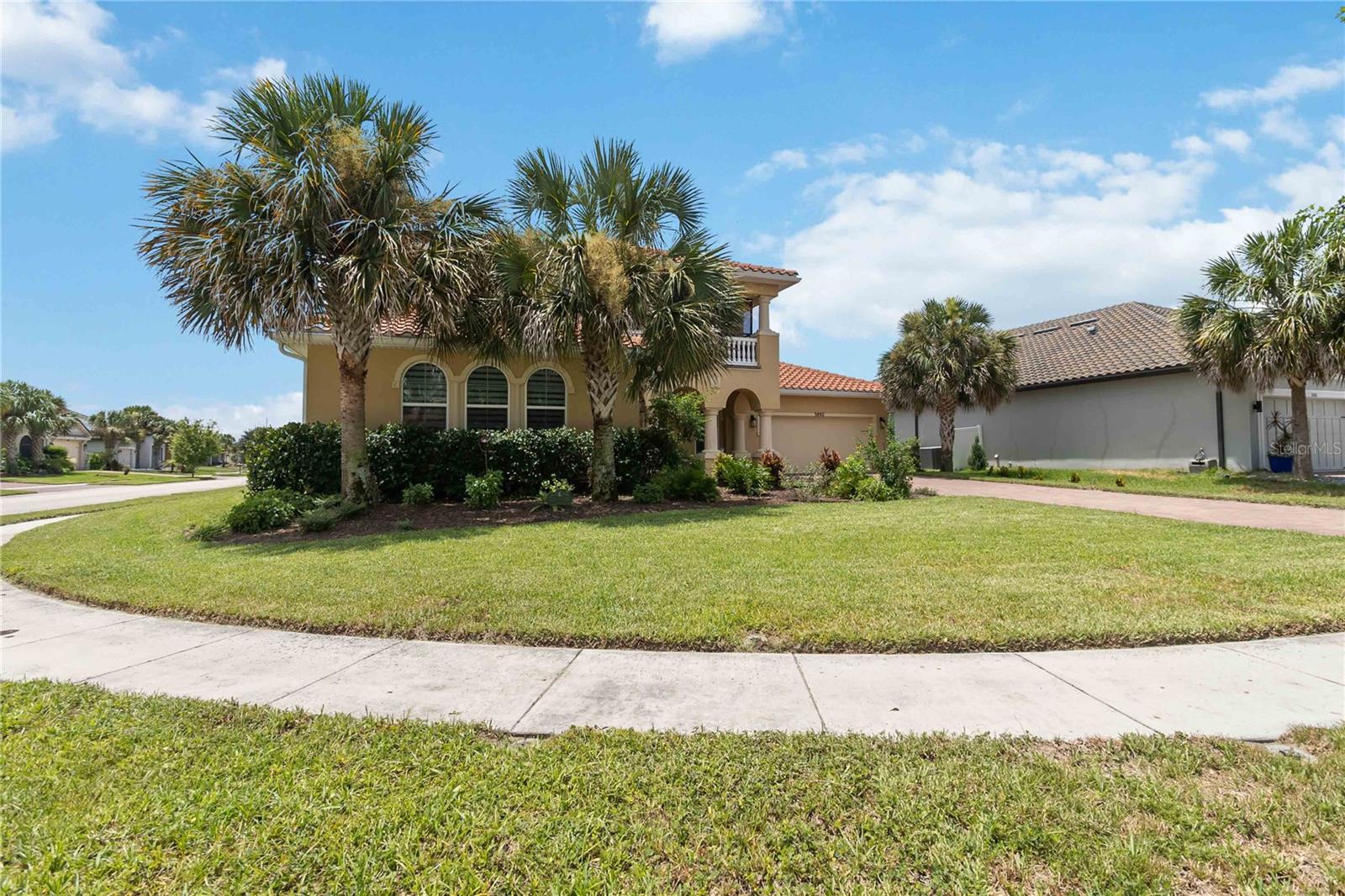 3892 GOLDEN KNOT DRIVE